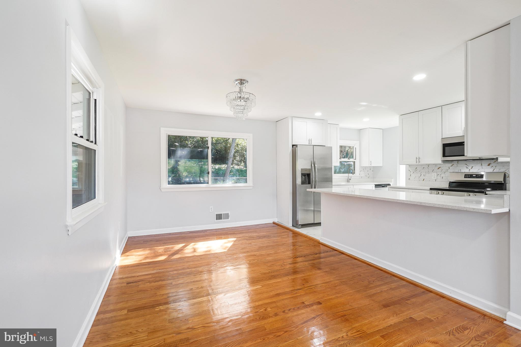 CHERRY HILL ESTA - Residential