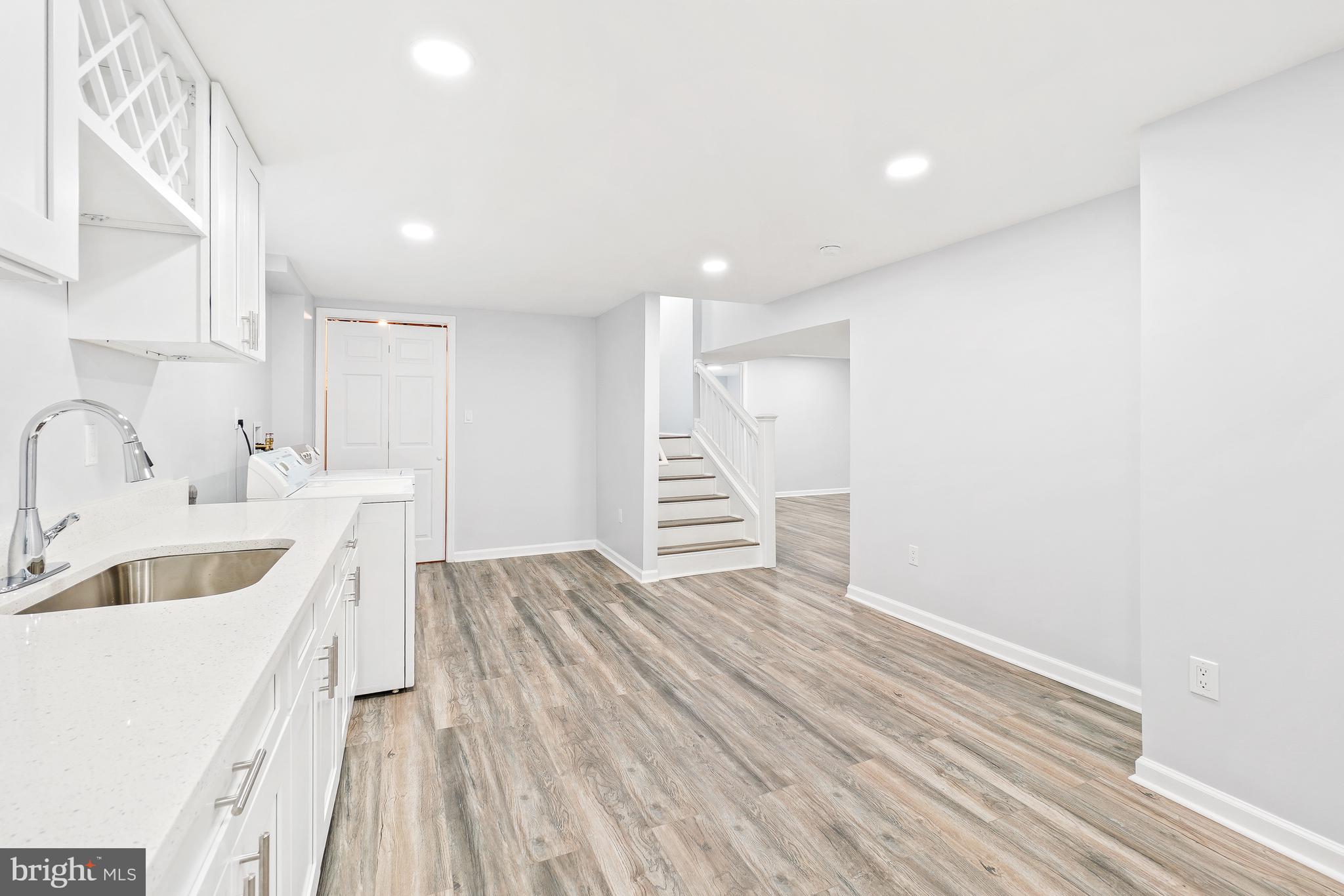 CHERRY HILL ESTA - Residential