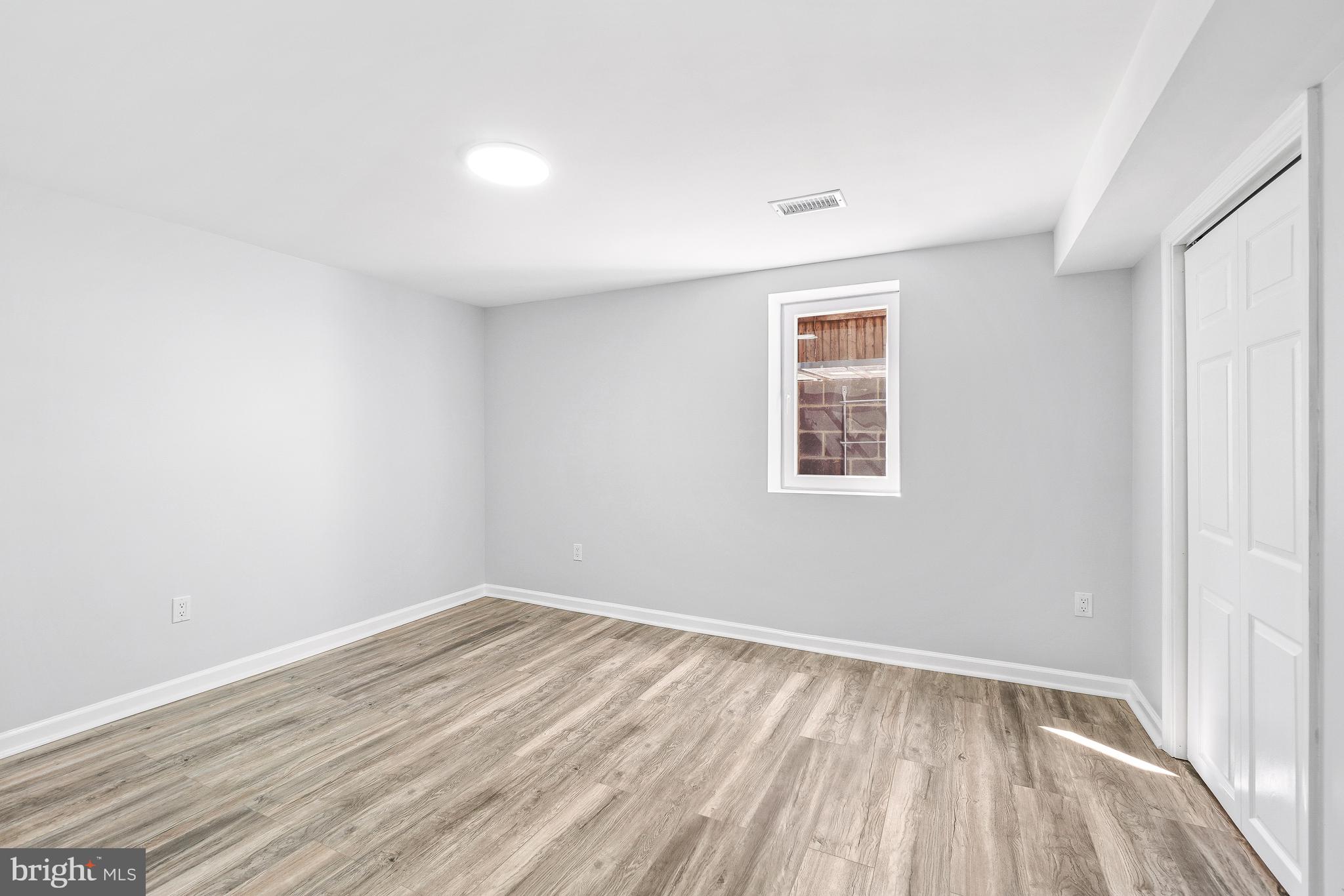 CHERRY HILL ESTA - Residential