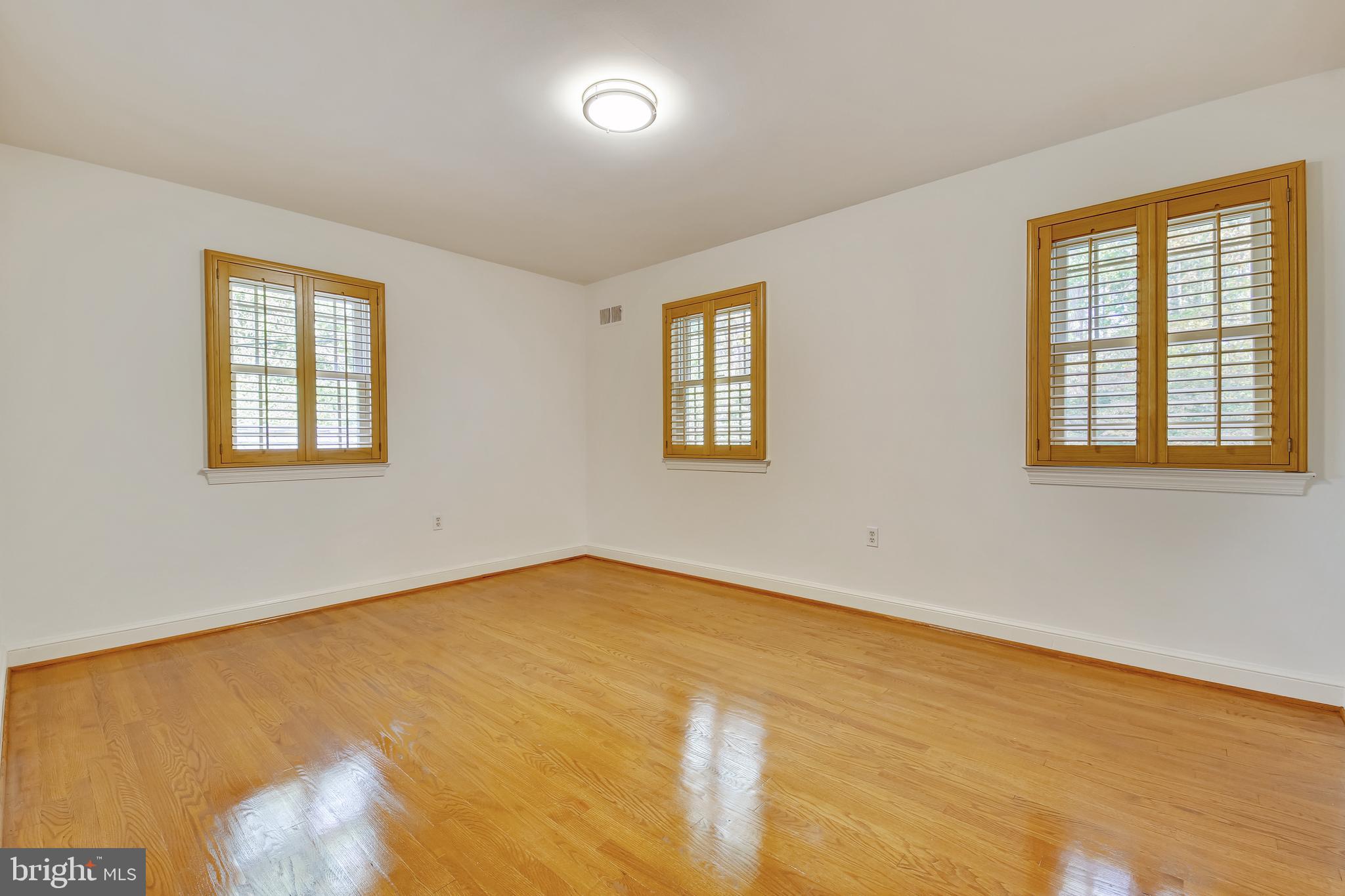 BURNING TREE ESTATES - Residential