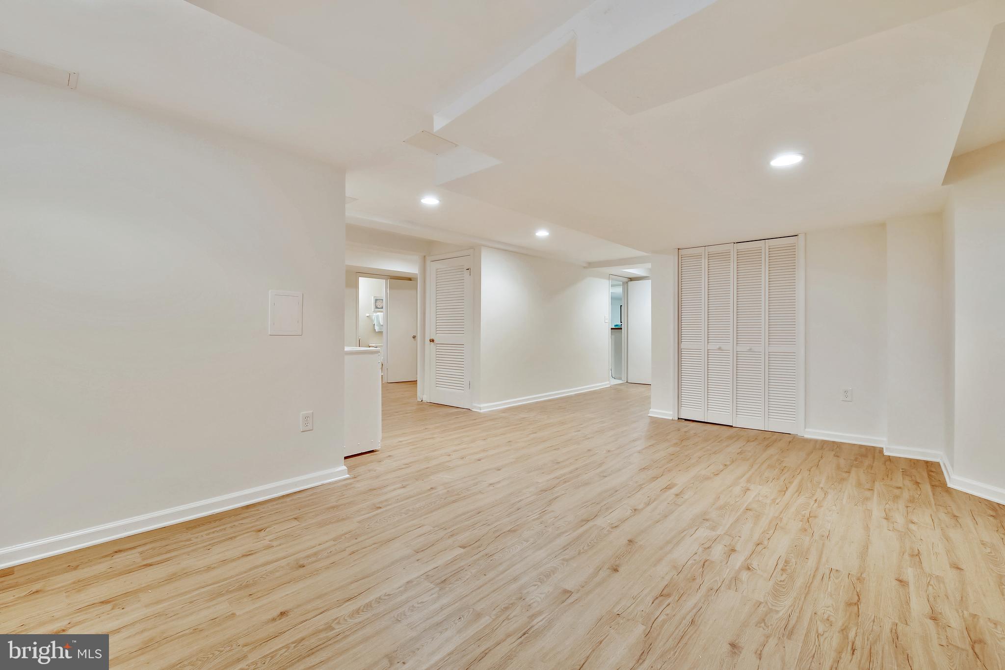 BURNING TREE ESTATES - Residential