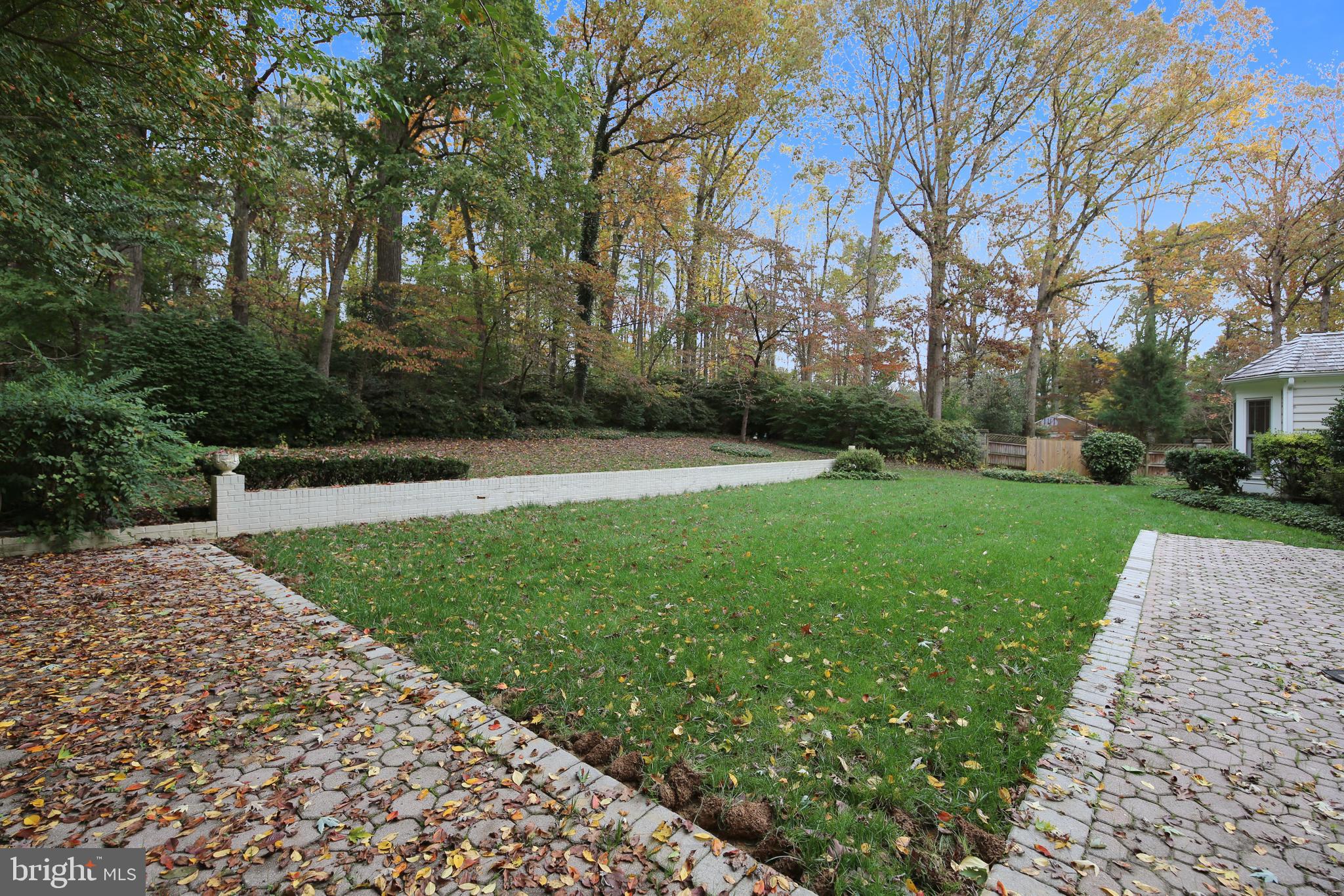 BURNING TREE ESTATES - Residential