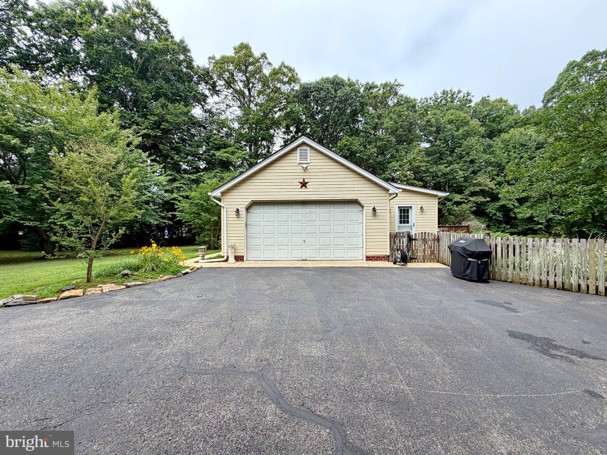 PRESTON'S PLACE - Residential