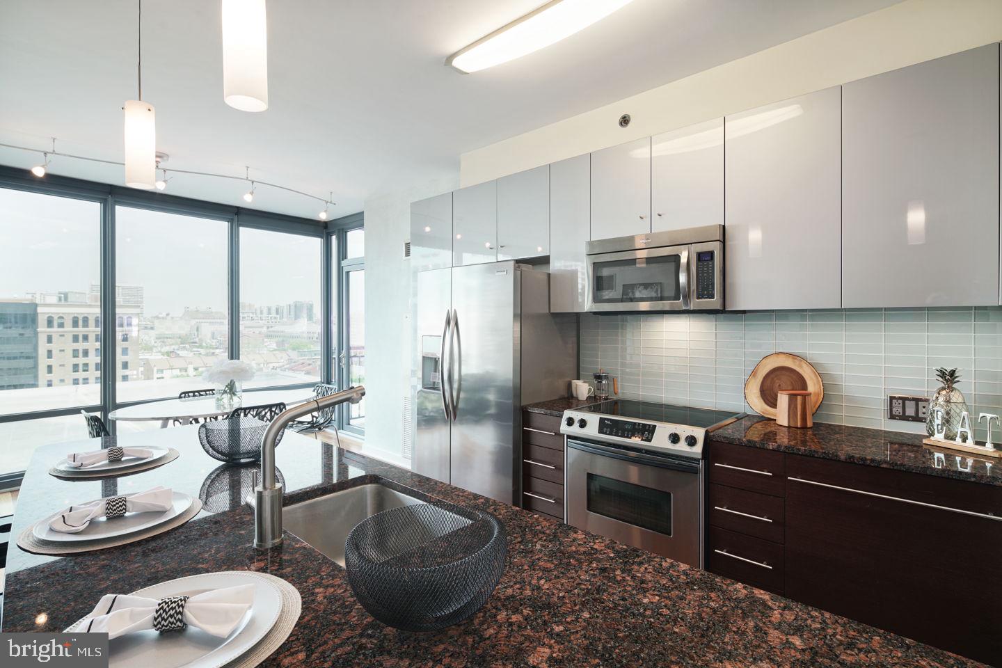 RITTENHOUSE SQUARE - Residential