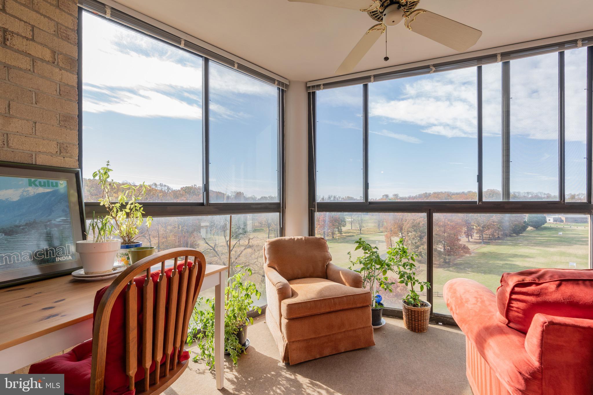 LEISURE WORLD - Residential