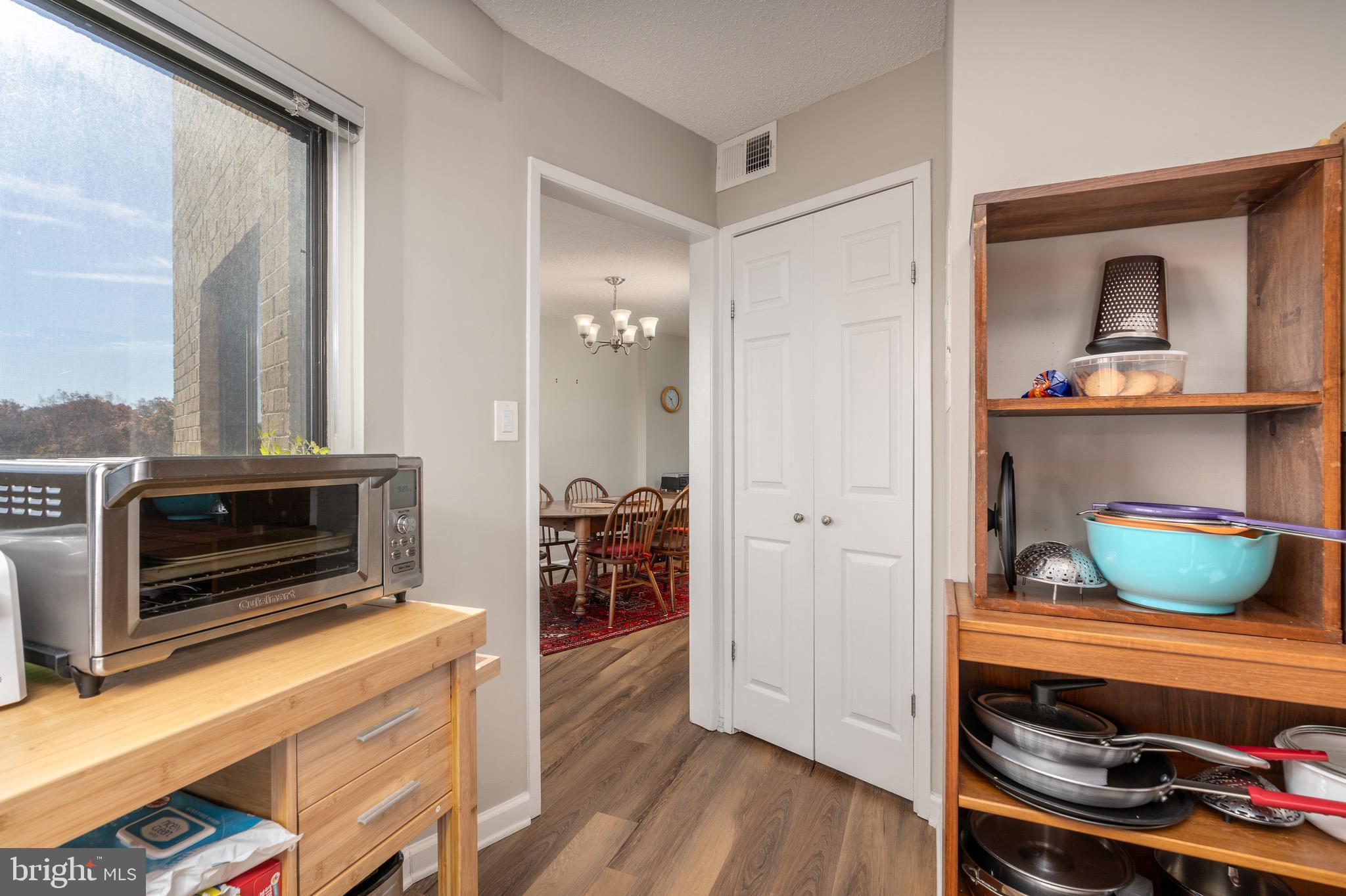 LEISURE WORLD - Residential