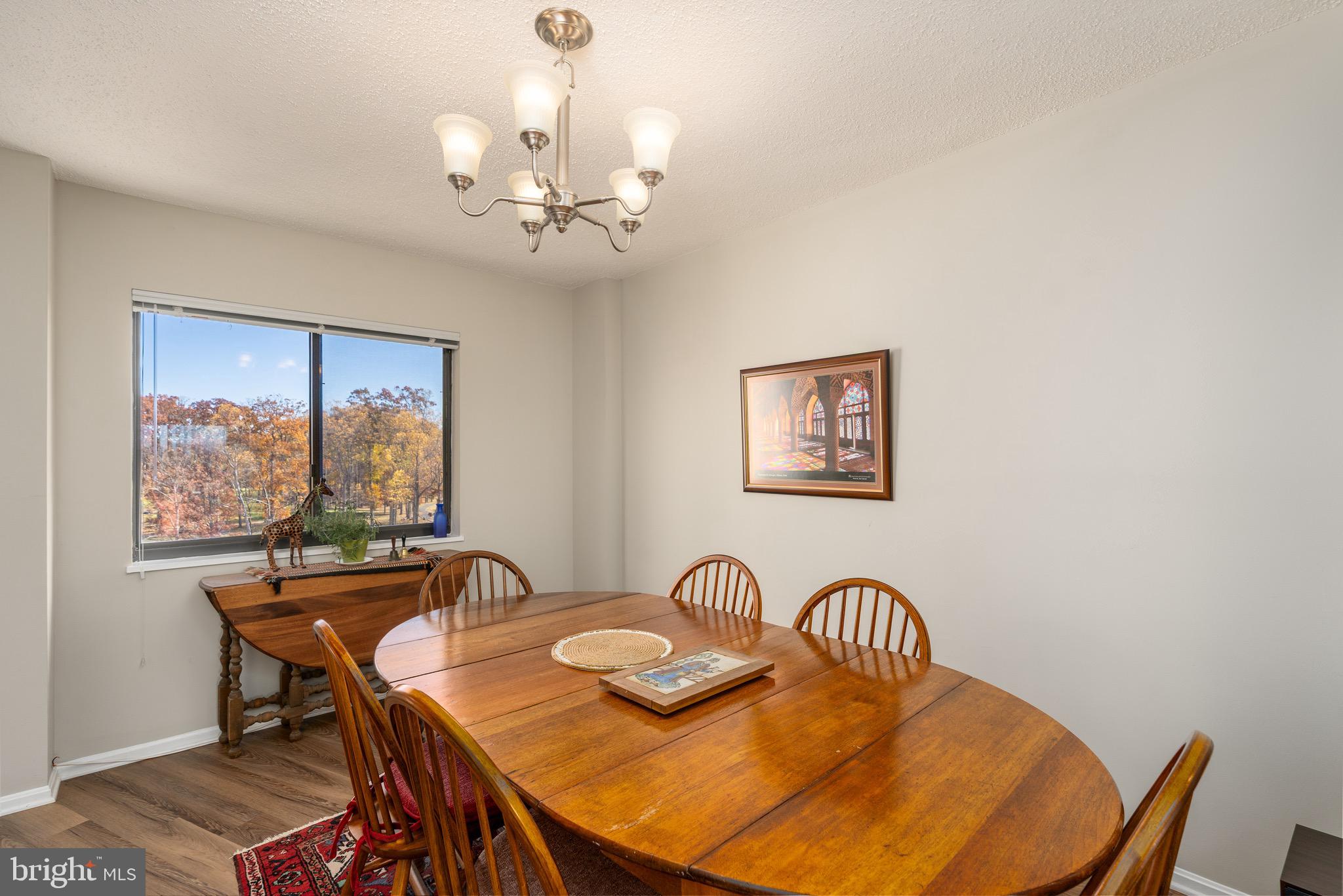 LEISURE WORLD - Residential