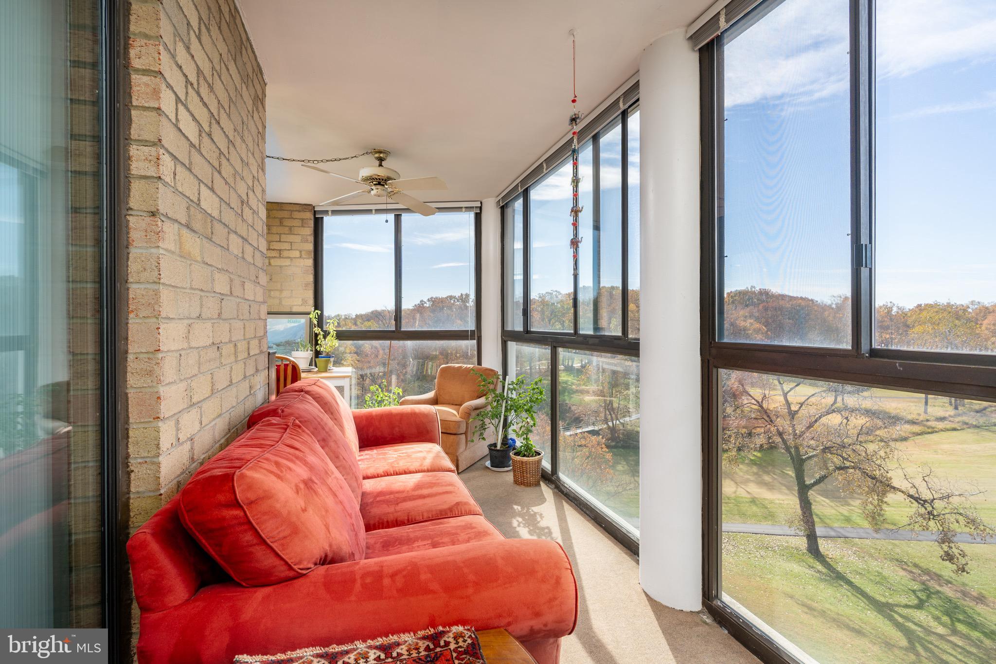 LEISURE WORLD - Residential