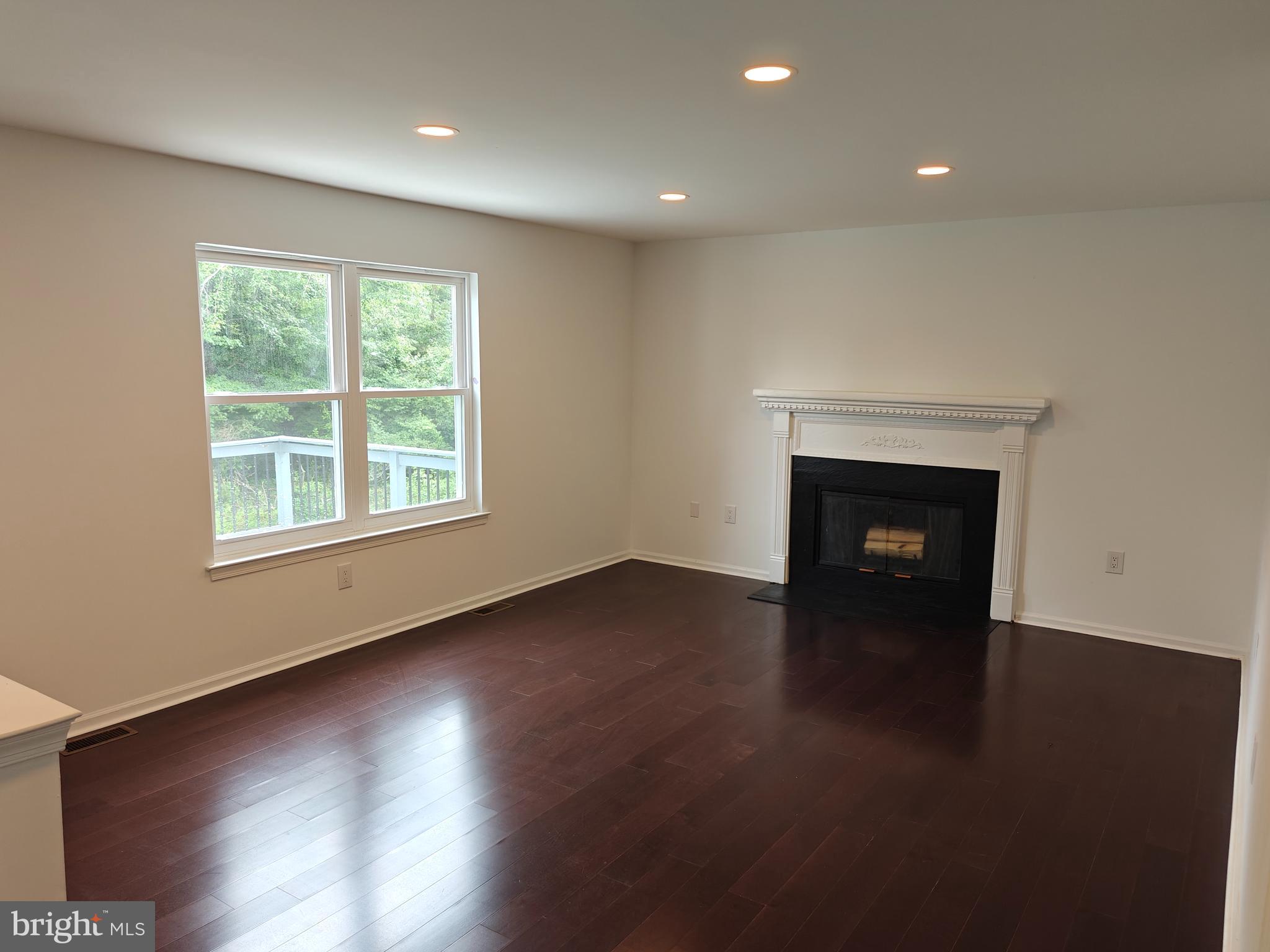 WINNERS CIRCLE - Residential