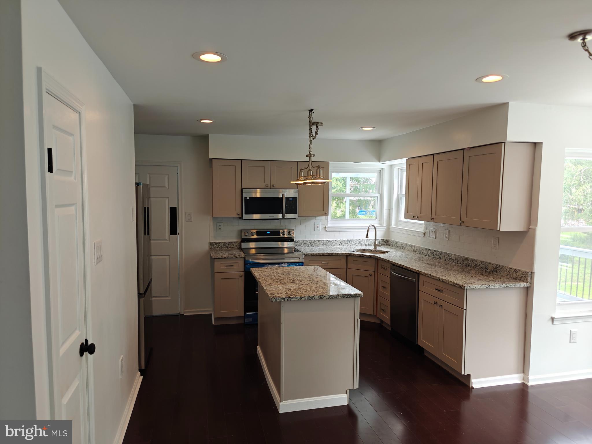 WINNERS CIRCLE - Residential