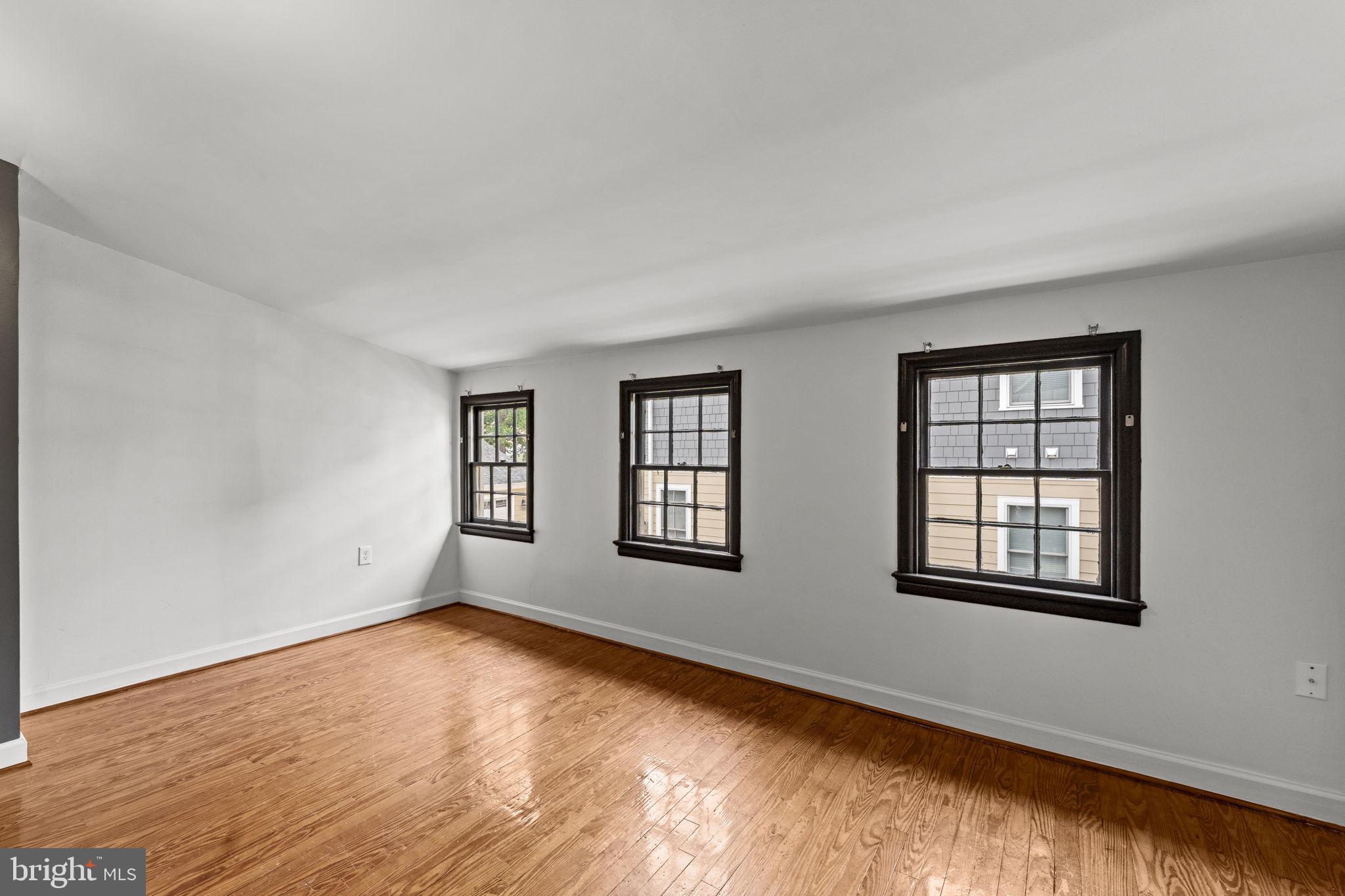 MIDDLEBURG - Residential