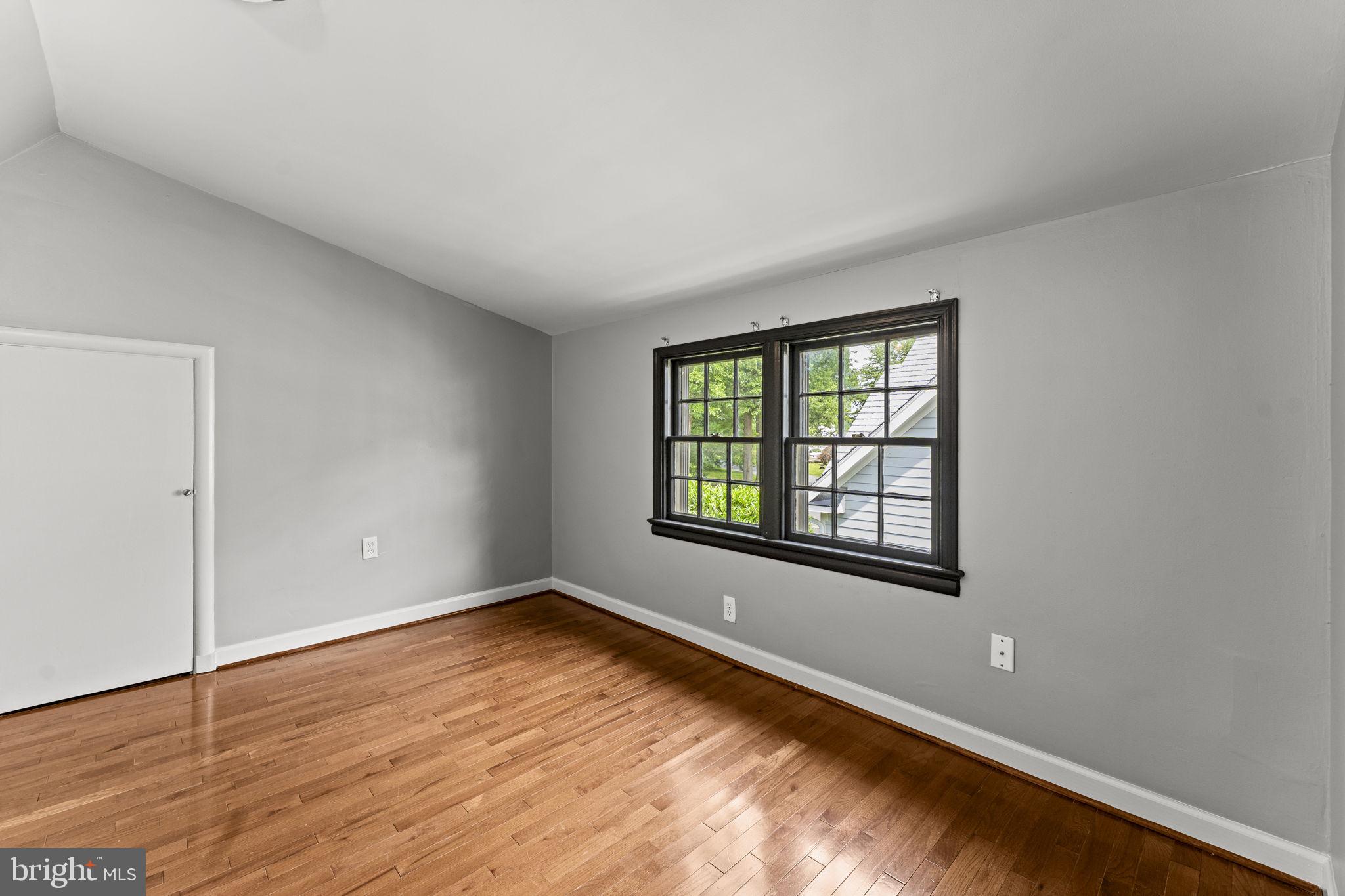 MIDDLEBURG - Residential