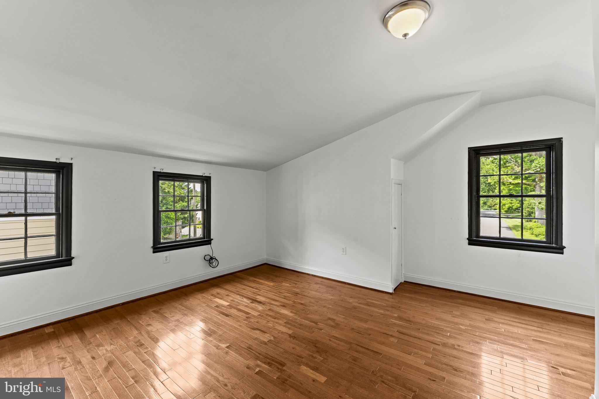 MIDDLEBURG - Residential