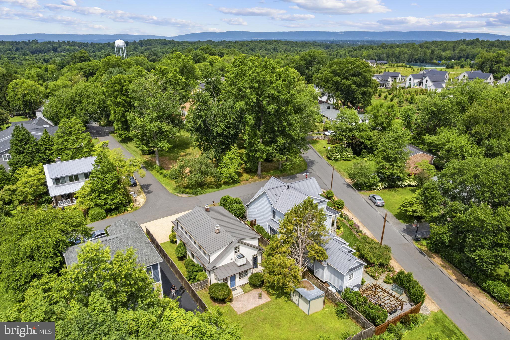 MIDDLEBURG - Residential