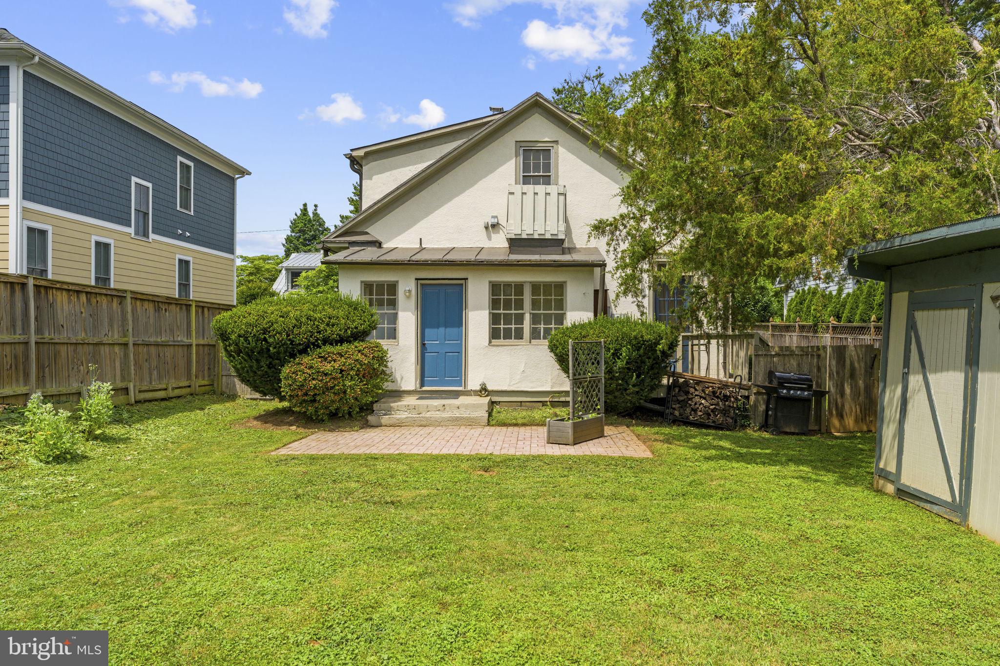 MIDDLEBURG - Residential