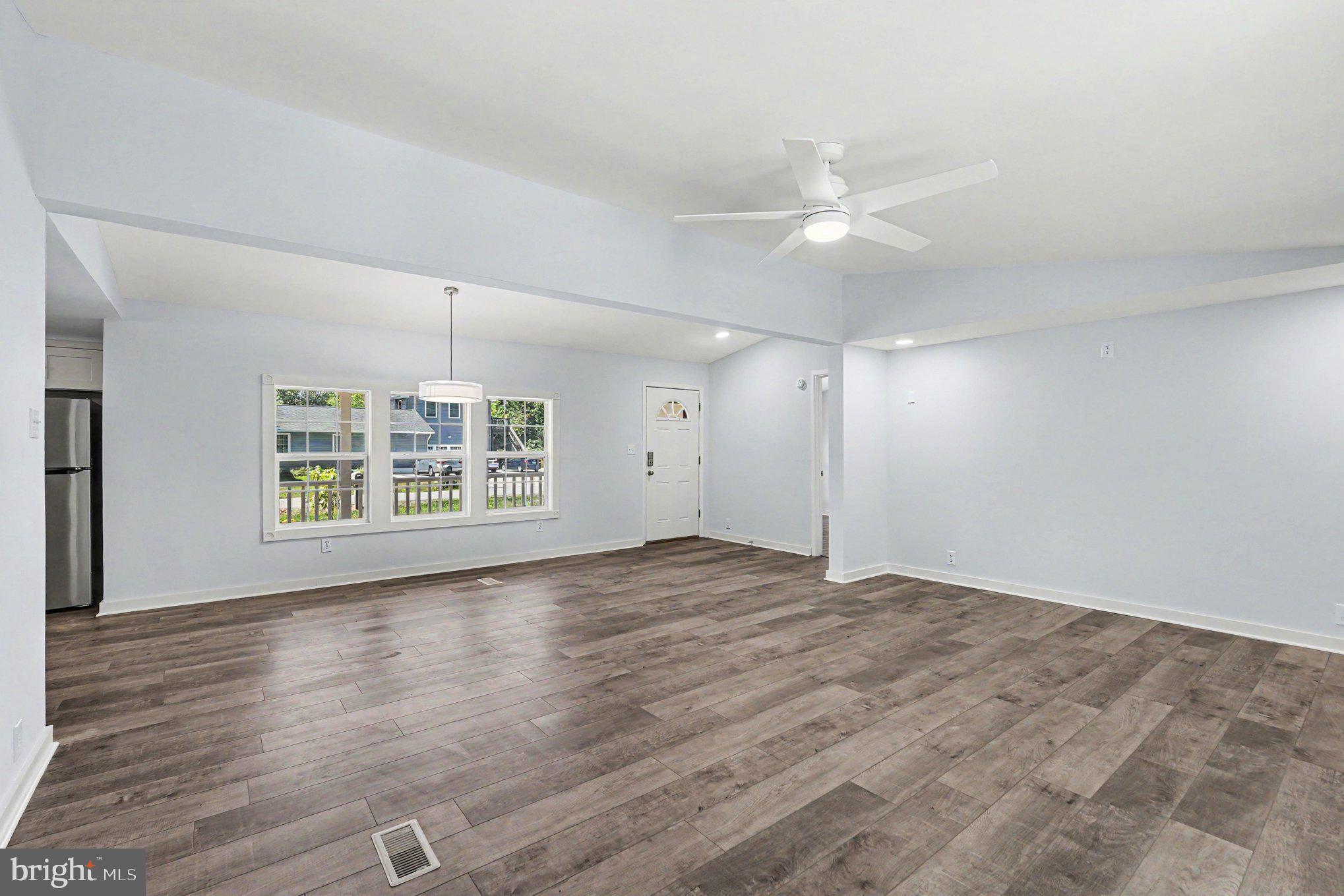 BLUFF POINT - Residential
