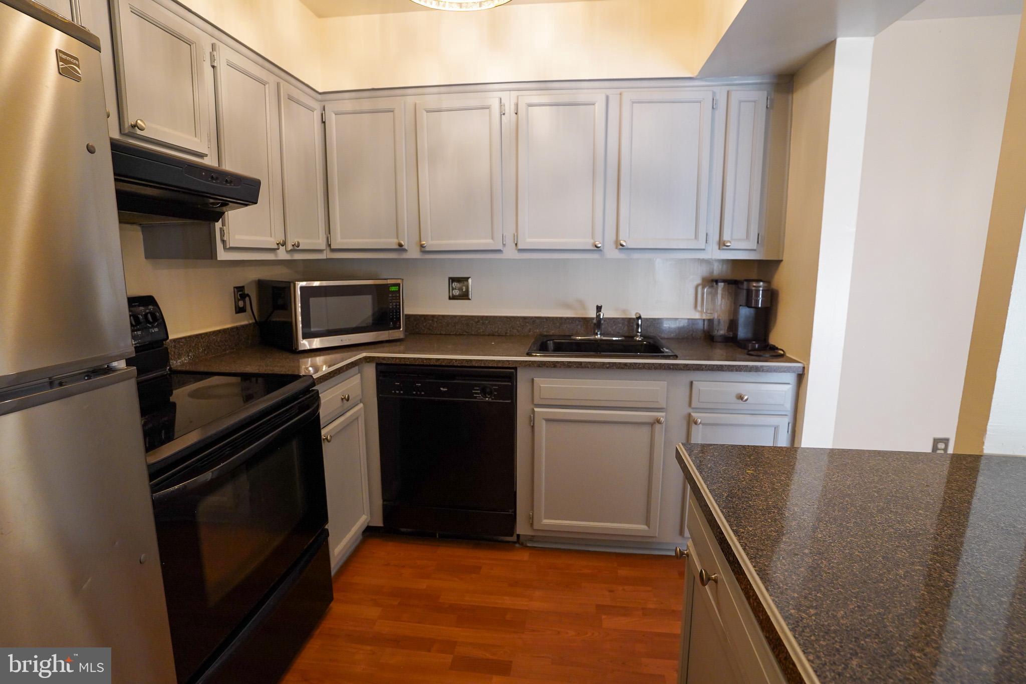 TREETOP - Residential Lease