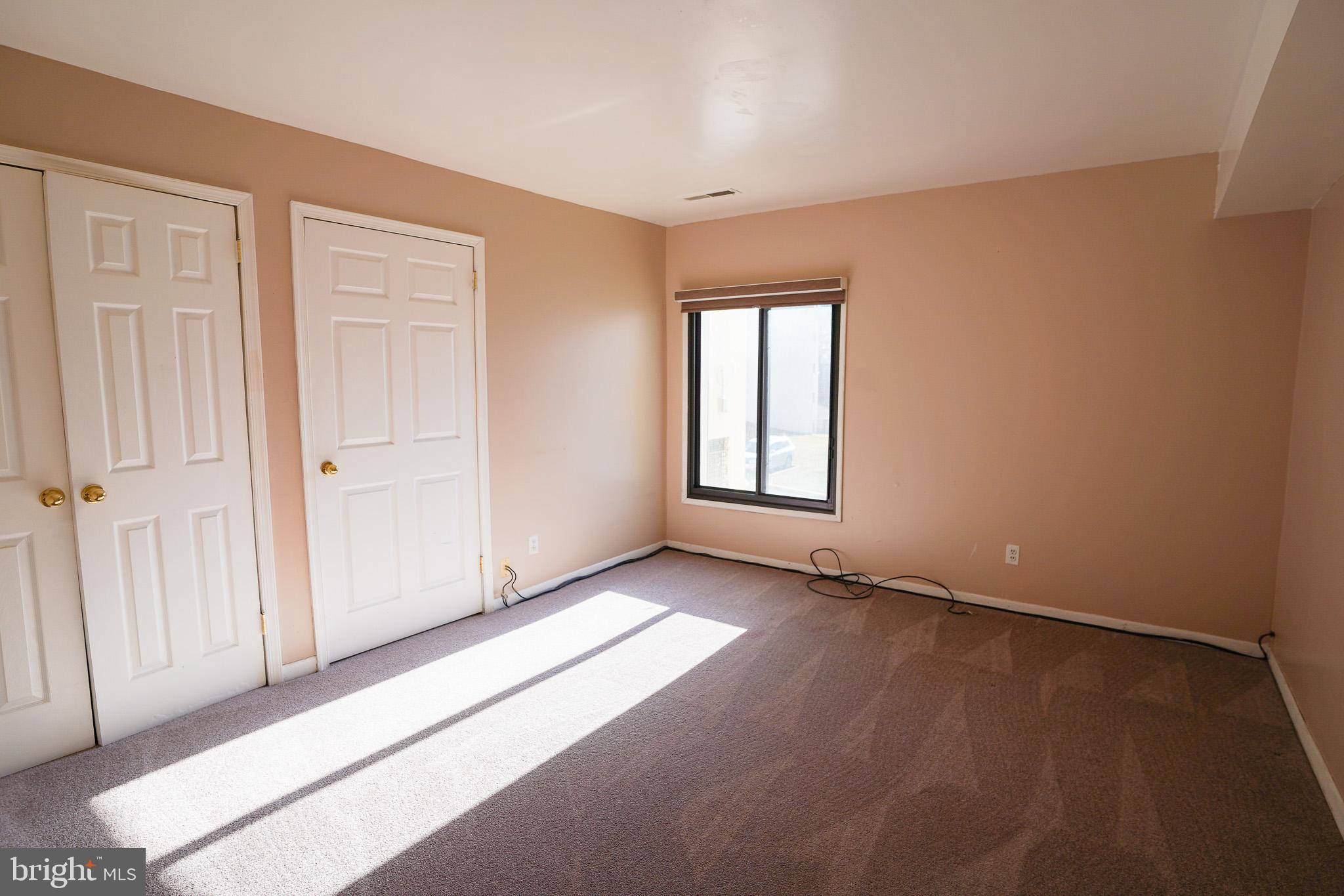 TREETOP - Residential Lease