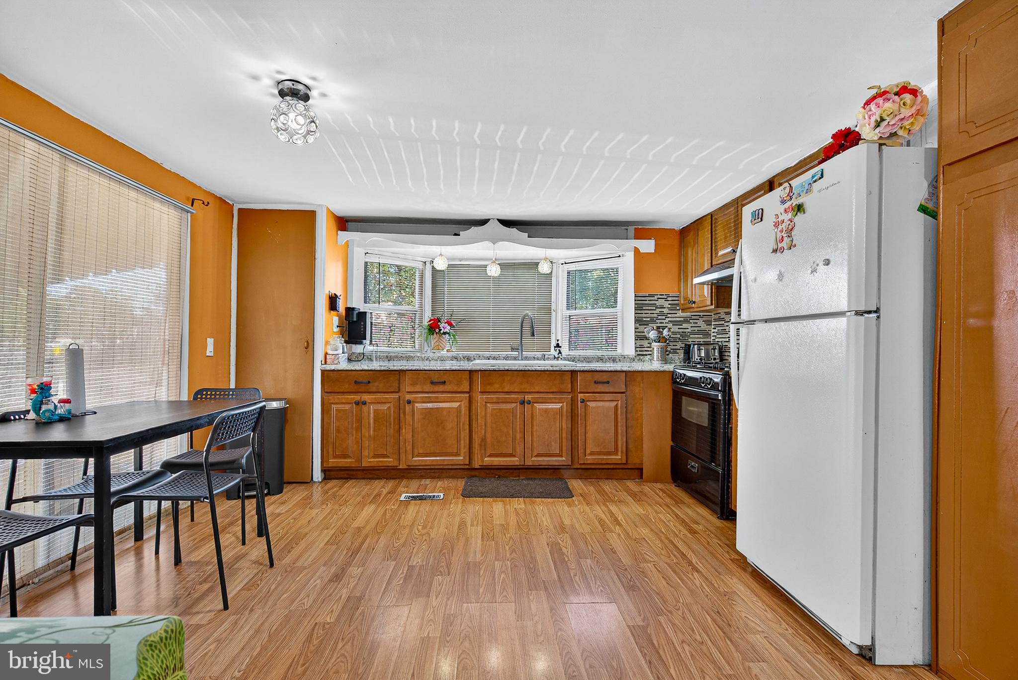 Welcome to 210 Trailway Road! This beautiful 2-bedroom, 1-bath manufactured home is move-in ready and full of potential. You’ll love the open concept, recessed lighting throughout, central A/C, and the convenience of having your own washer and dryer.

Outside, enjoy a nice yard with a covered patio, perfect for relaxing or entertaining and a private driveway and a spacious shed for extra storage. A great home that’s ready for you to make it your own!

MUST GET PRE-APPROVED BY WILLIAMS ESTATES- PEPPERMINT WOODS