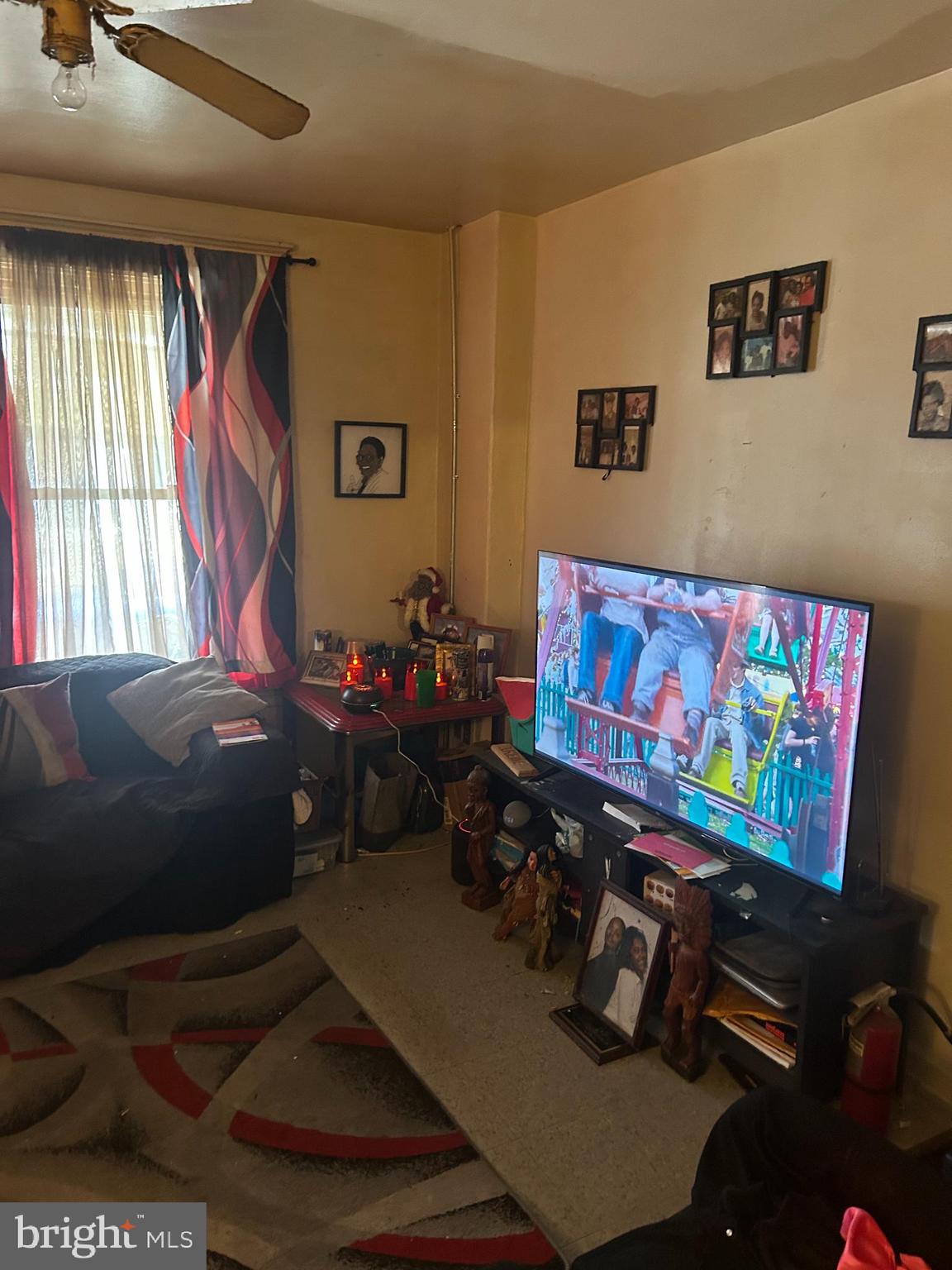 ELMWOOD PARK - Residential