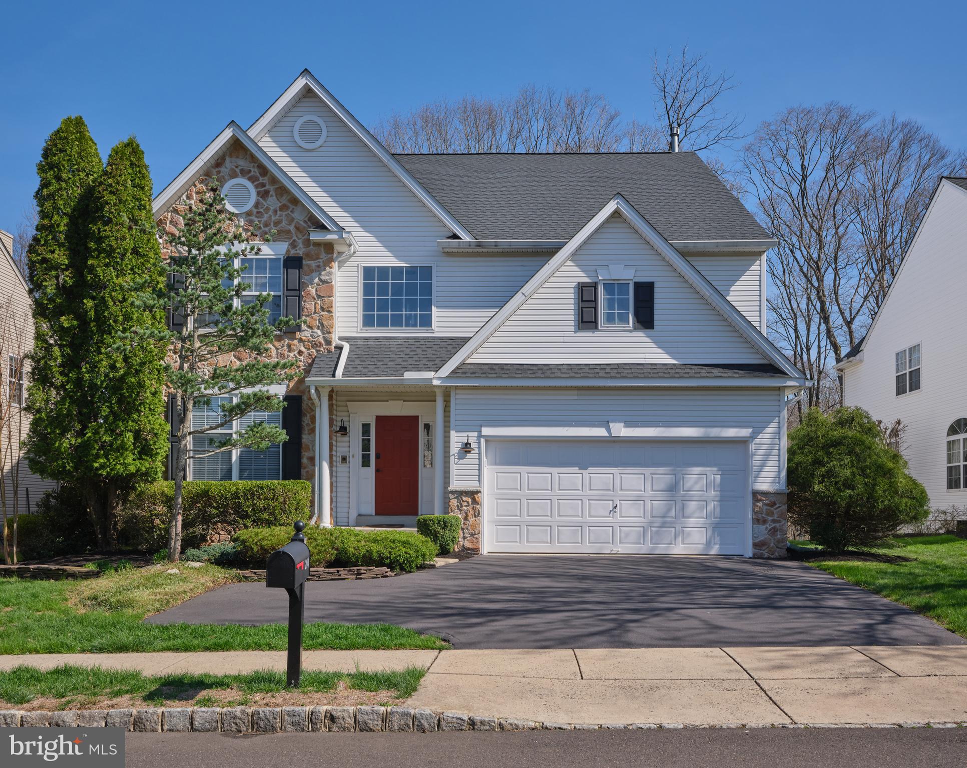 RIVERWOODS - Residential