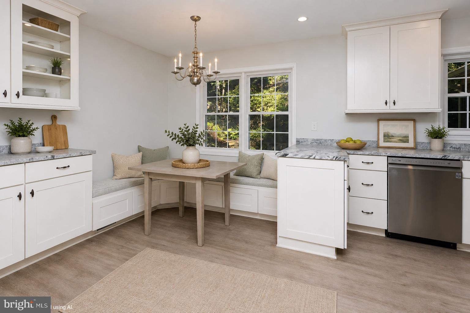 HONEYSUCKLE HILL - Residential