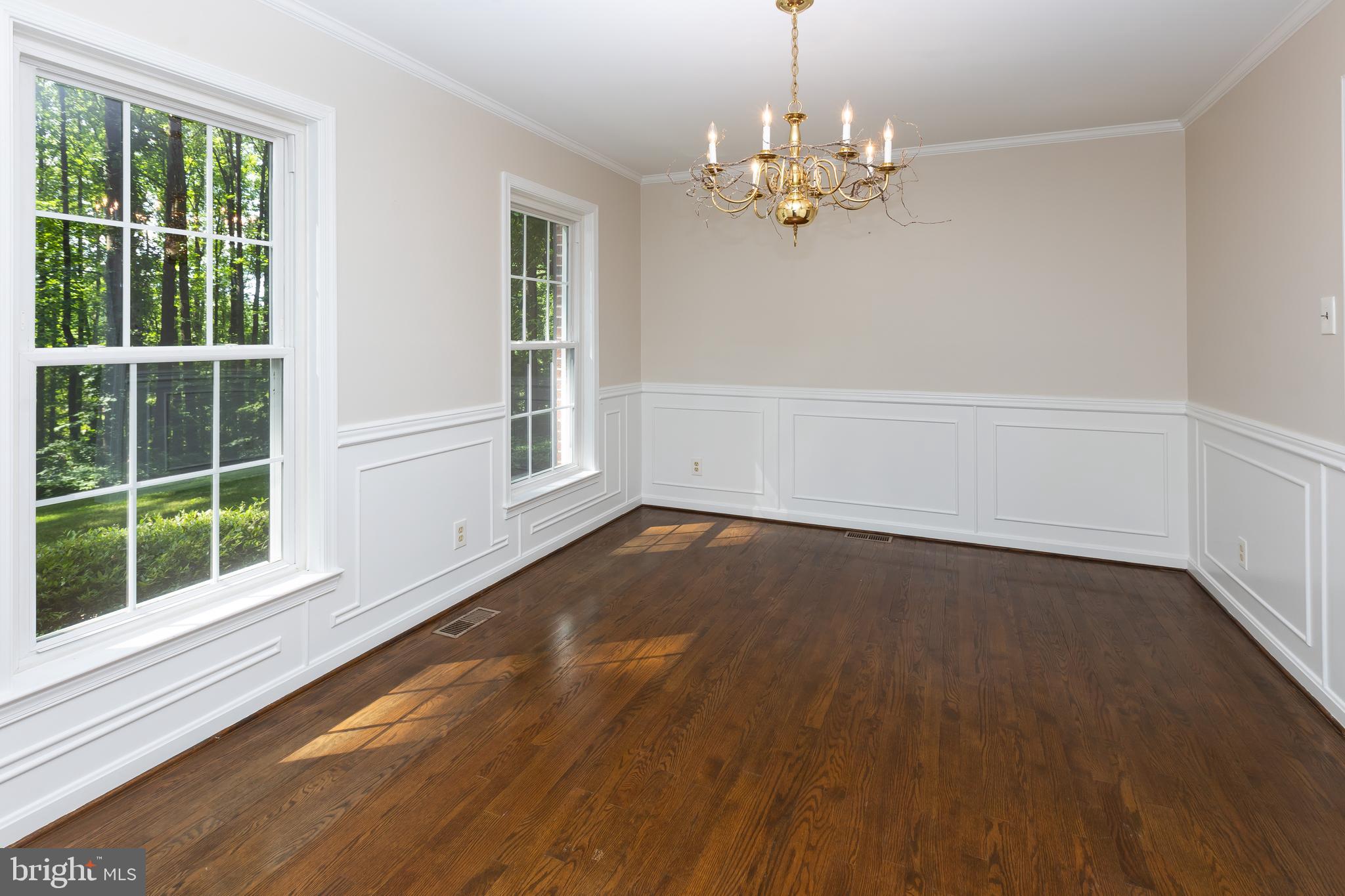 HONEYSUCKLE HILL - Residential