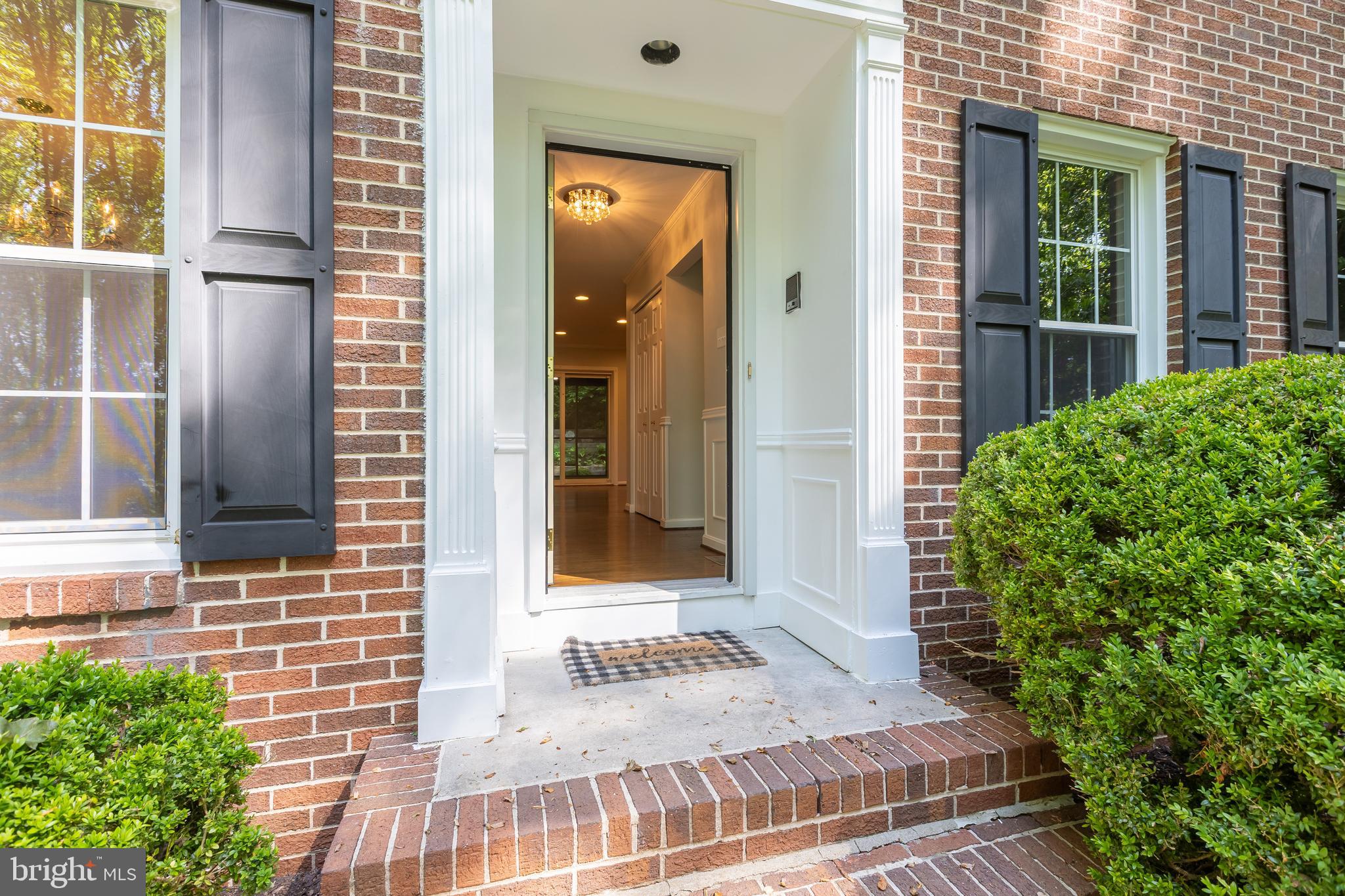 HONEYSUCKLE HILL - Residential
