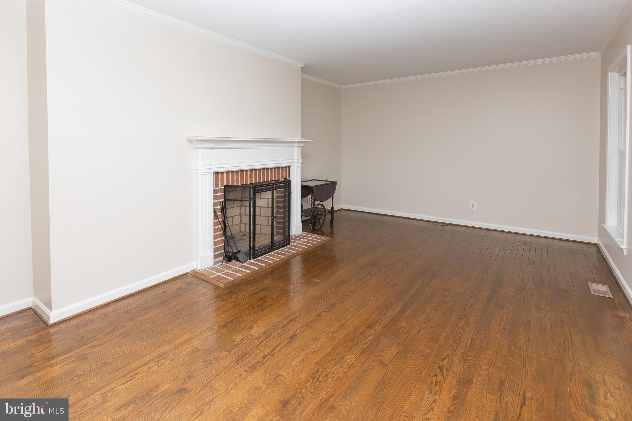 HONEYSUCKLE HILL - Residential
