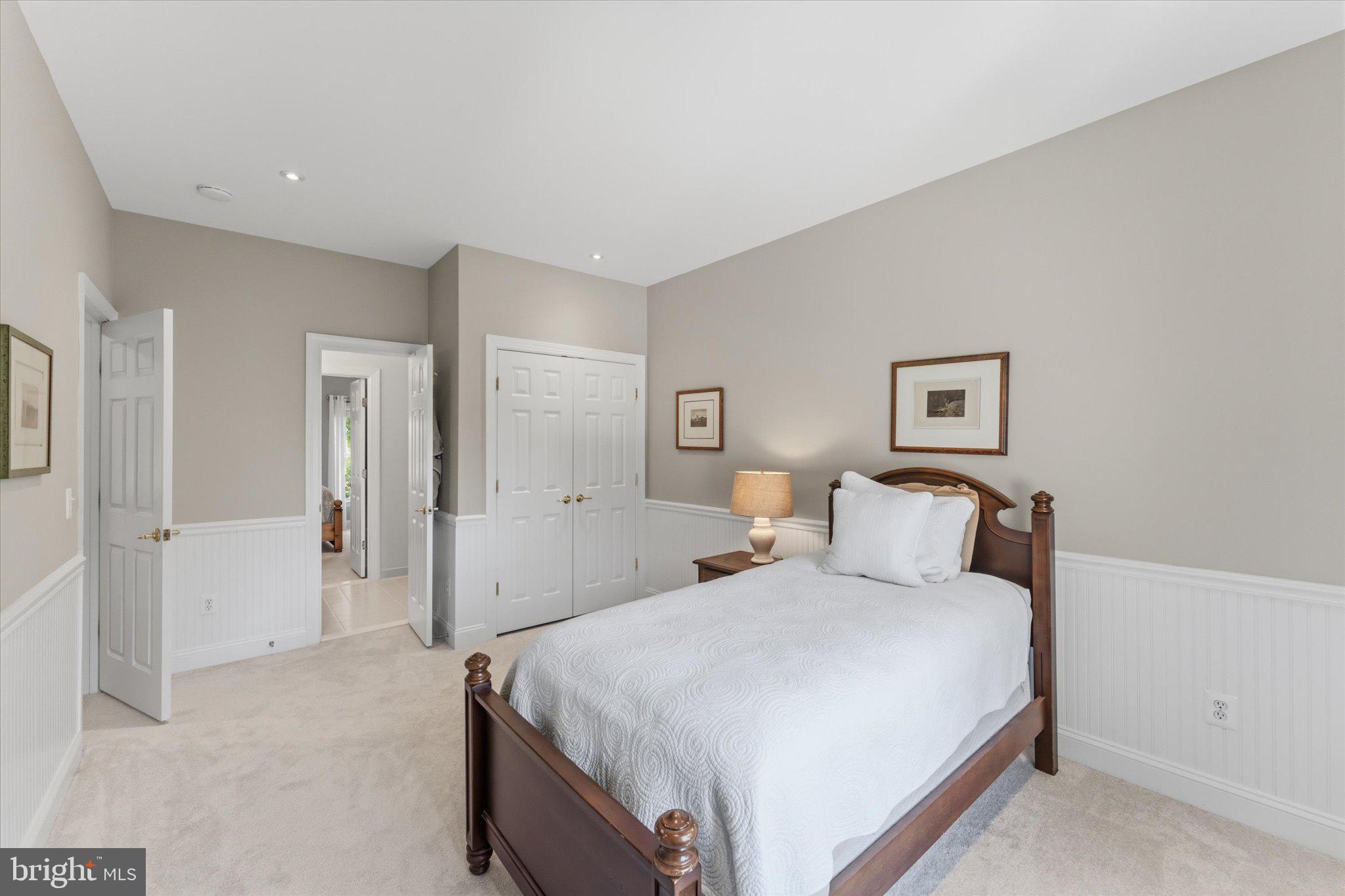 CHESTNUT HILLS - Residential