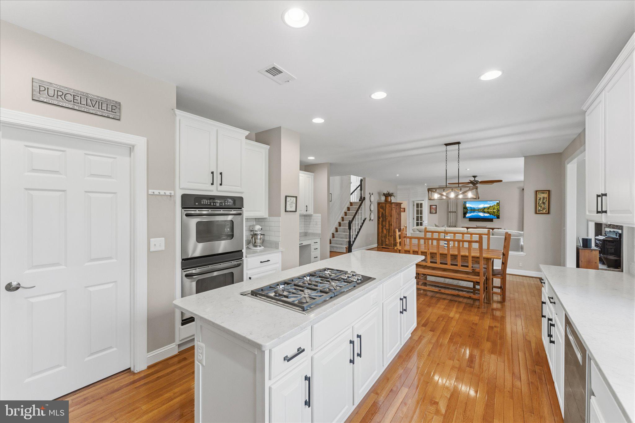 CHESTNUT HILLS - Residential