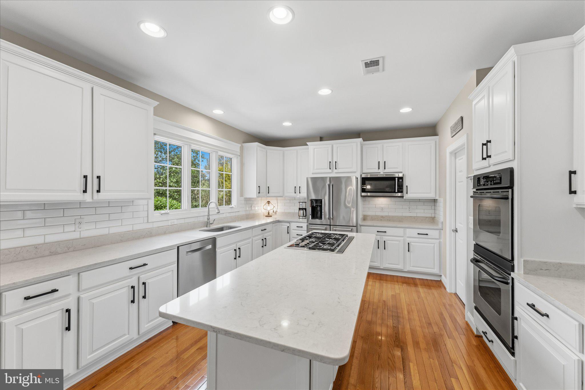 CHESTNUT HILLS - Residential