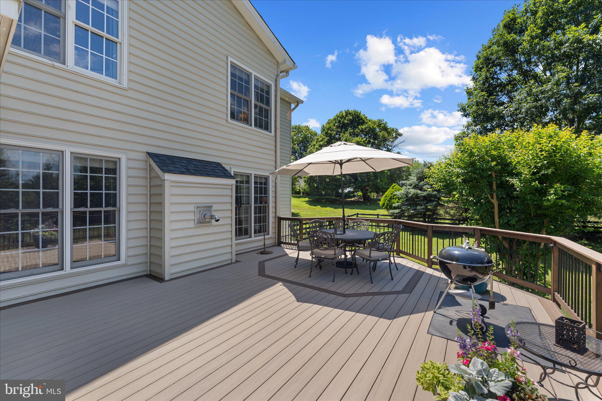 CHESTNUT HILLS - Residential