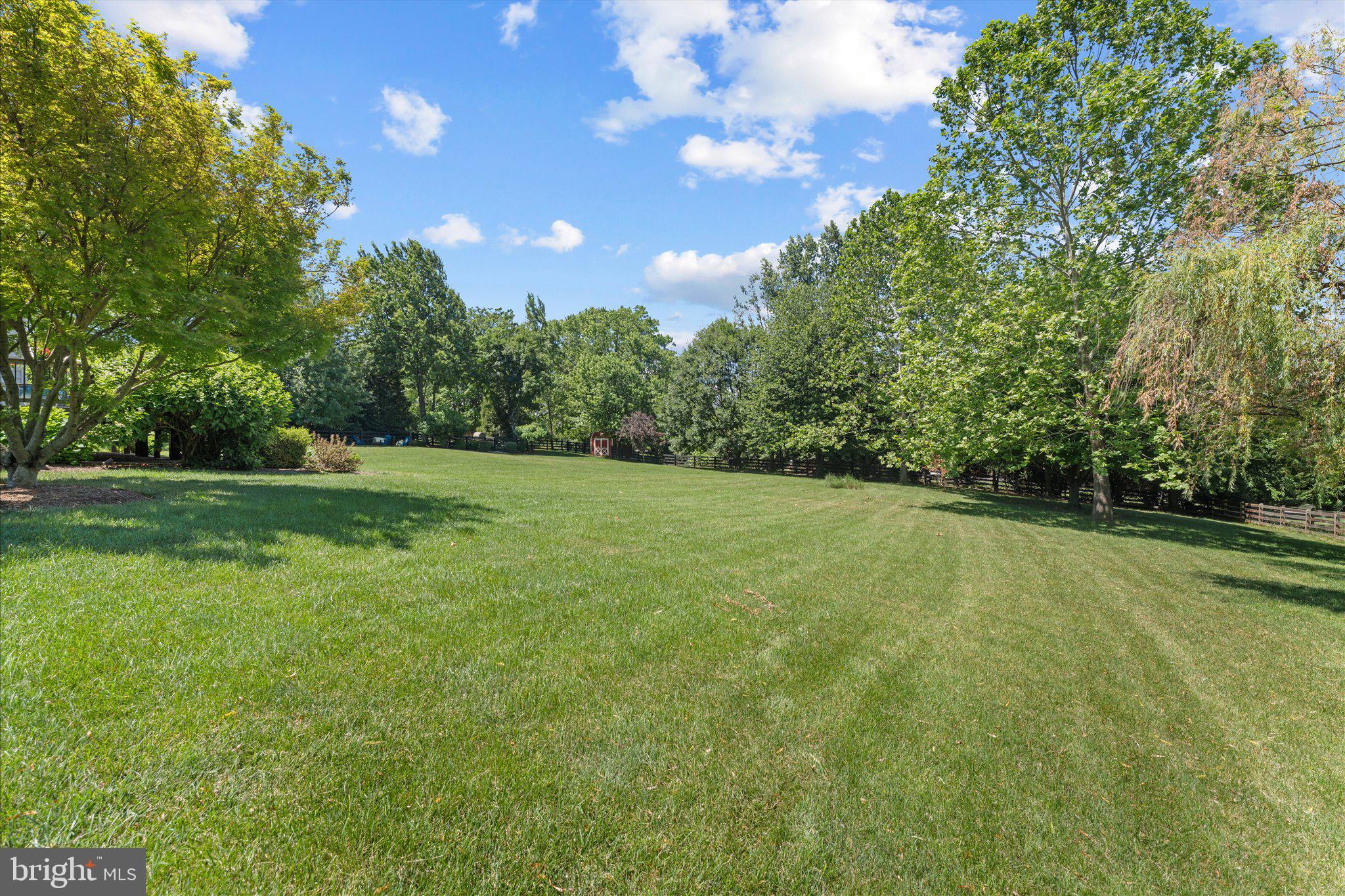 CHESTNUT HILLS - Residential