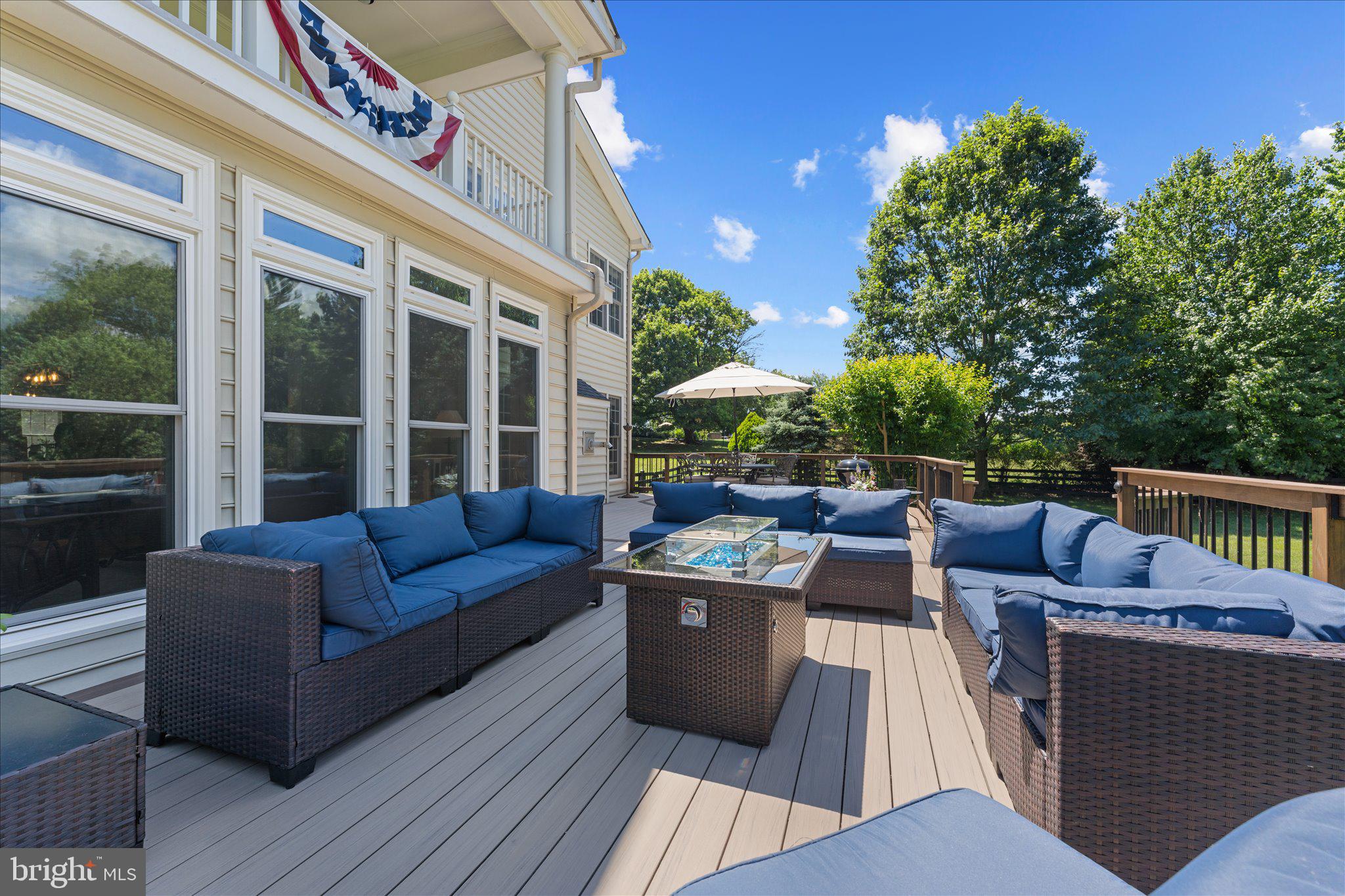 CHESTNUT HILLS - Residential