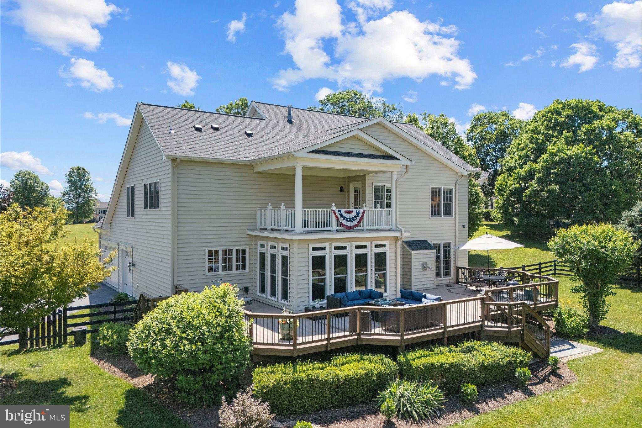 CHESTNUT HILLS - Residential