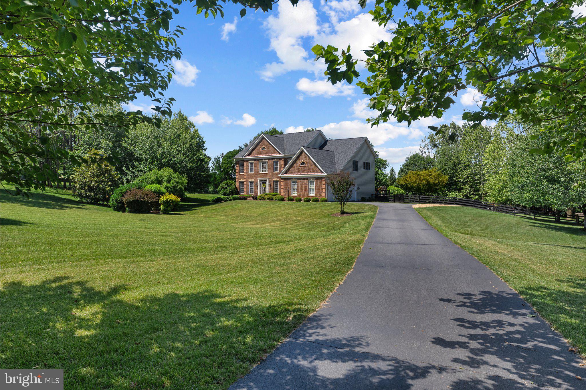 CHESTNUT HILLS - Residential