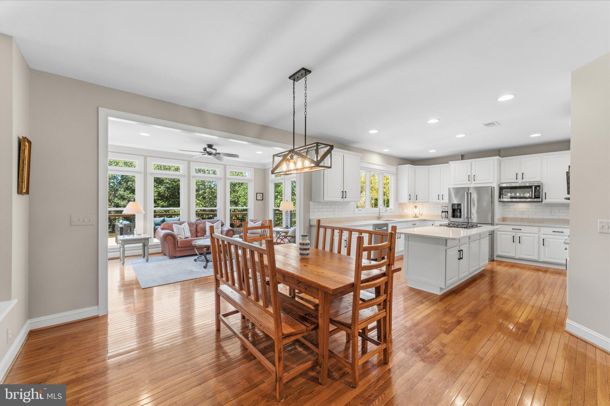 CHESTNUT HILLS - Residential