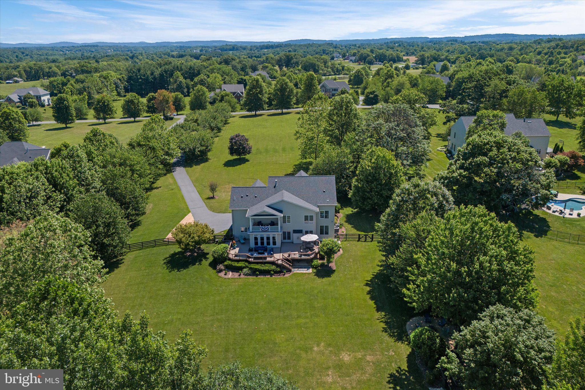 CHESTNUT HILLS - Residential