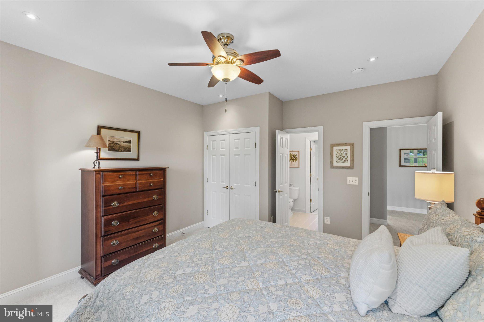 CHESTNUT HILLS - Residential
