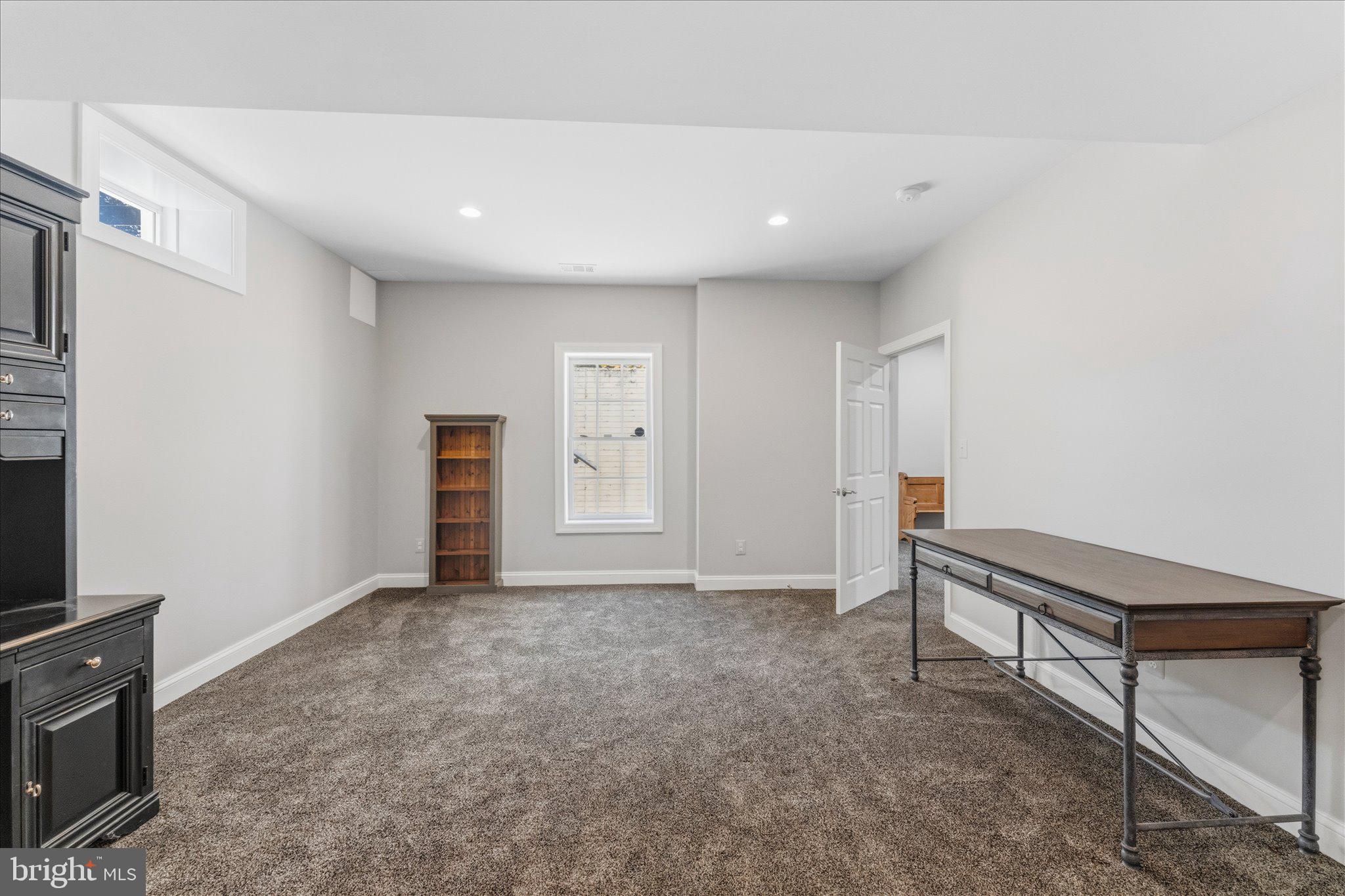 CHESTNUT HILLS - Residential