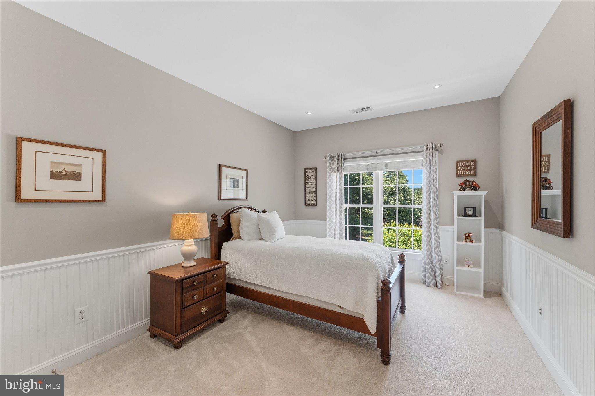 CHESTNUT HILLS - Residential