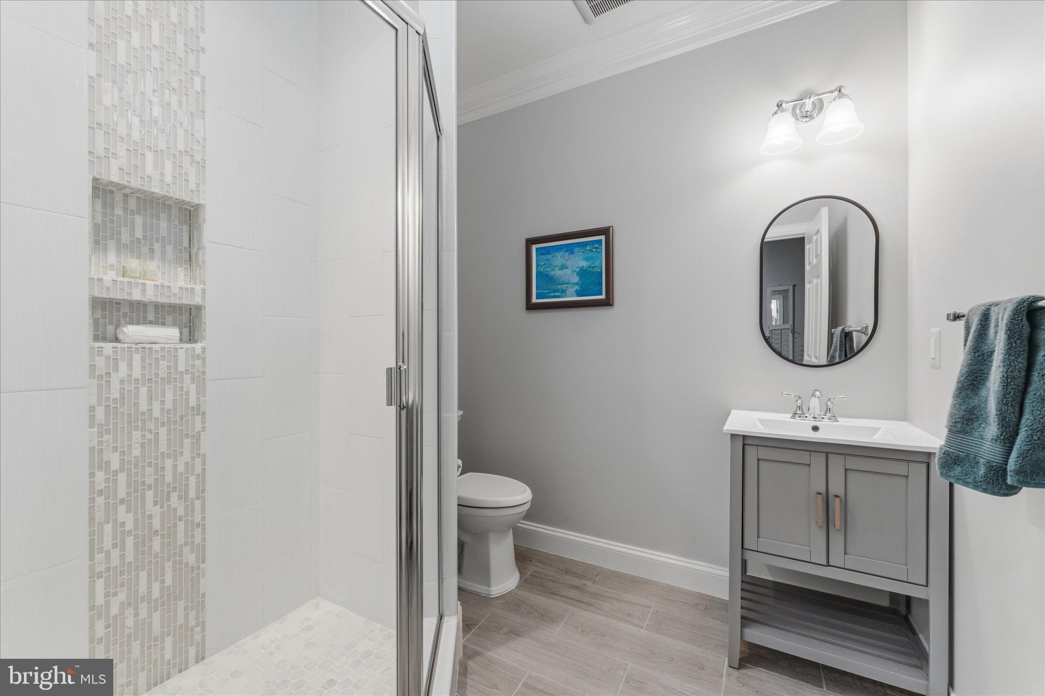 CHESTNUT HILLS - Residential