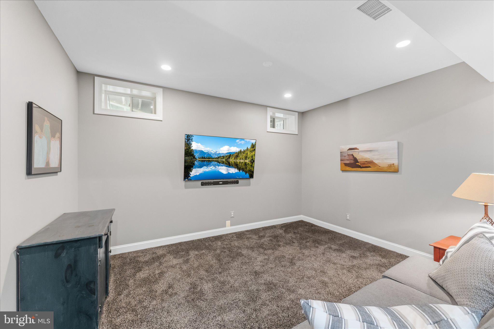 CHESTNUT HILLS - Residential