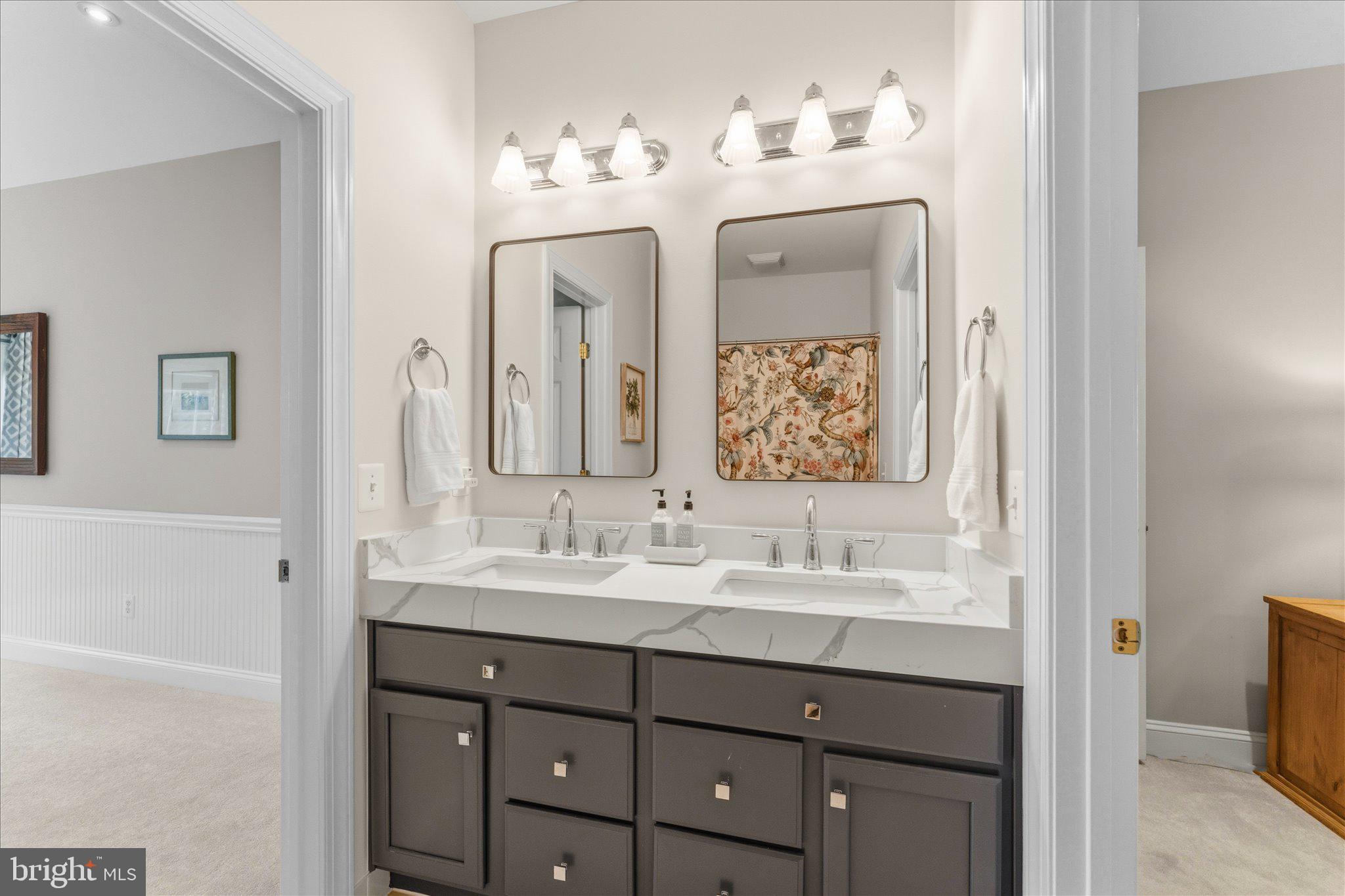 CHESTNUT HILLS - Residential