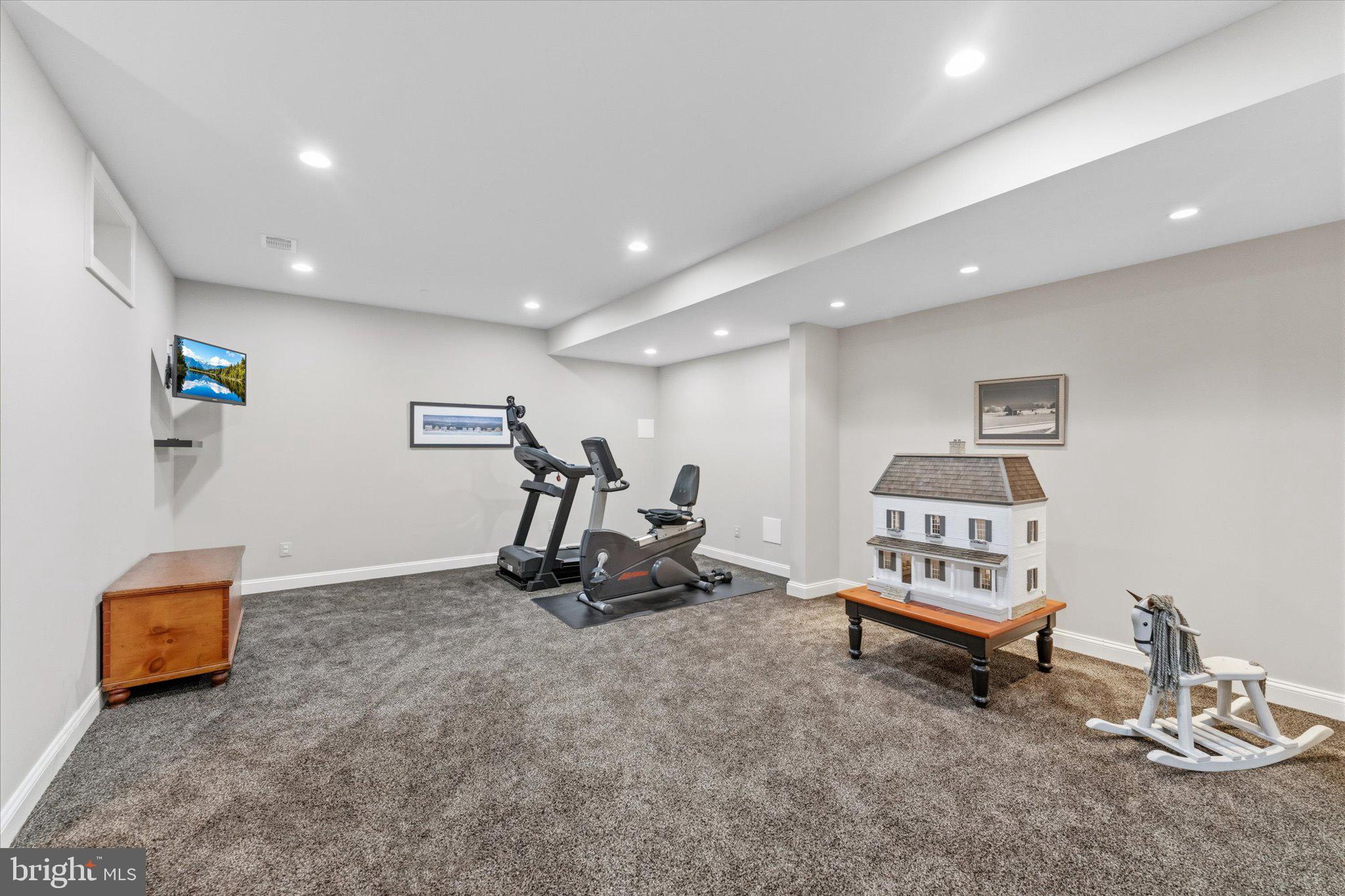 CHESTNUT HILLS - Residential
