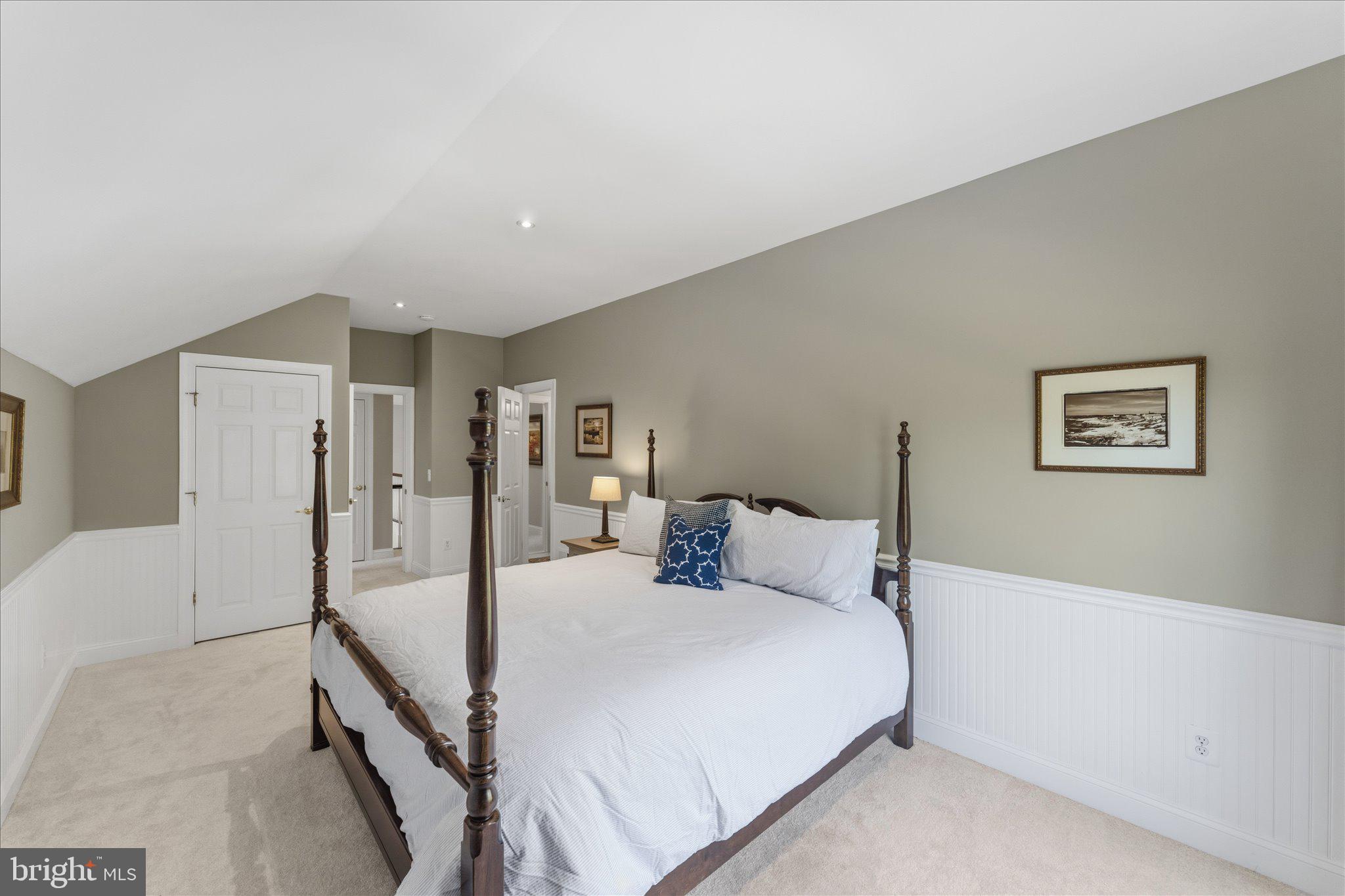 CHESTNUT HILLS - Residential