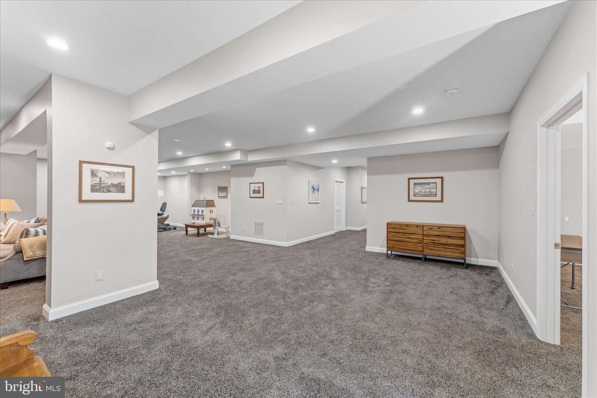 CHESTNUT HILLS - Residential