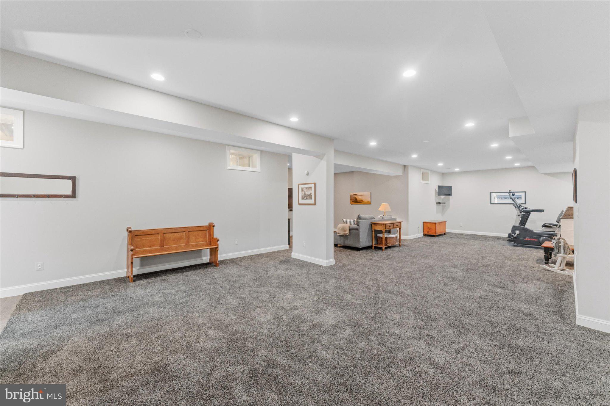 CHESTNUT HILLS - Residential