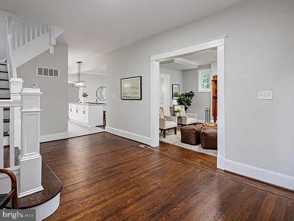 MOUNT WASHINGTON - Residential Lease